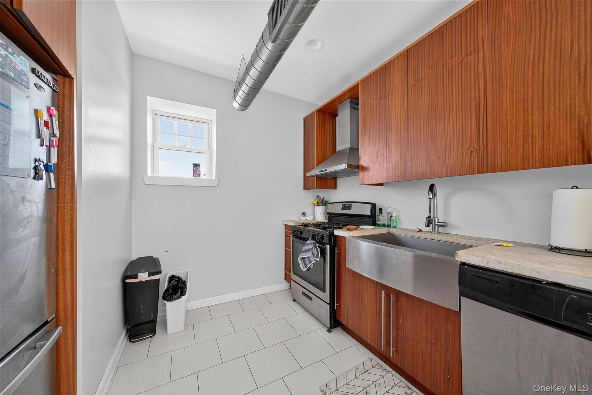 22 Cottage Street, Middletown, NY 10940