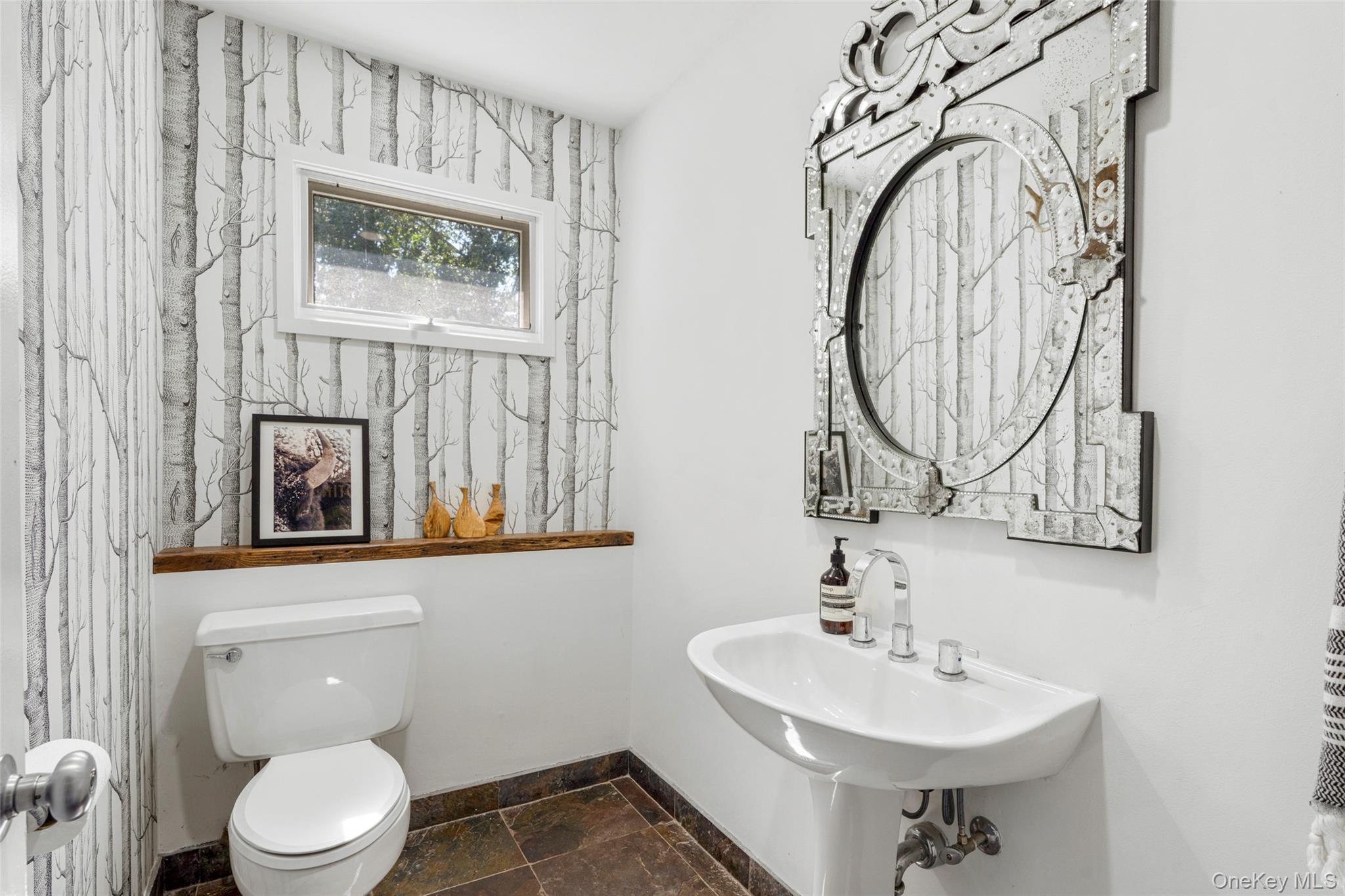 14 Leatherstocking Lane, Mamaroneck, NY 10543