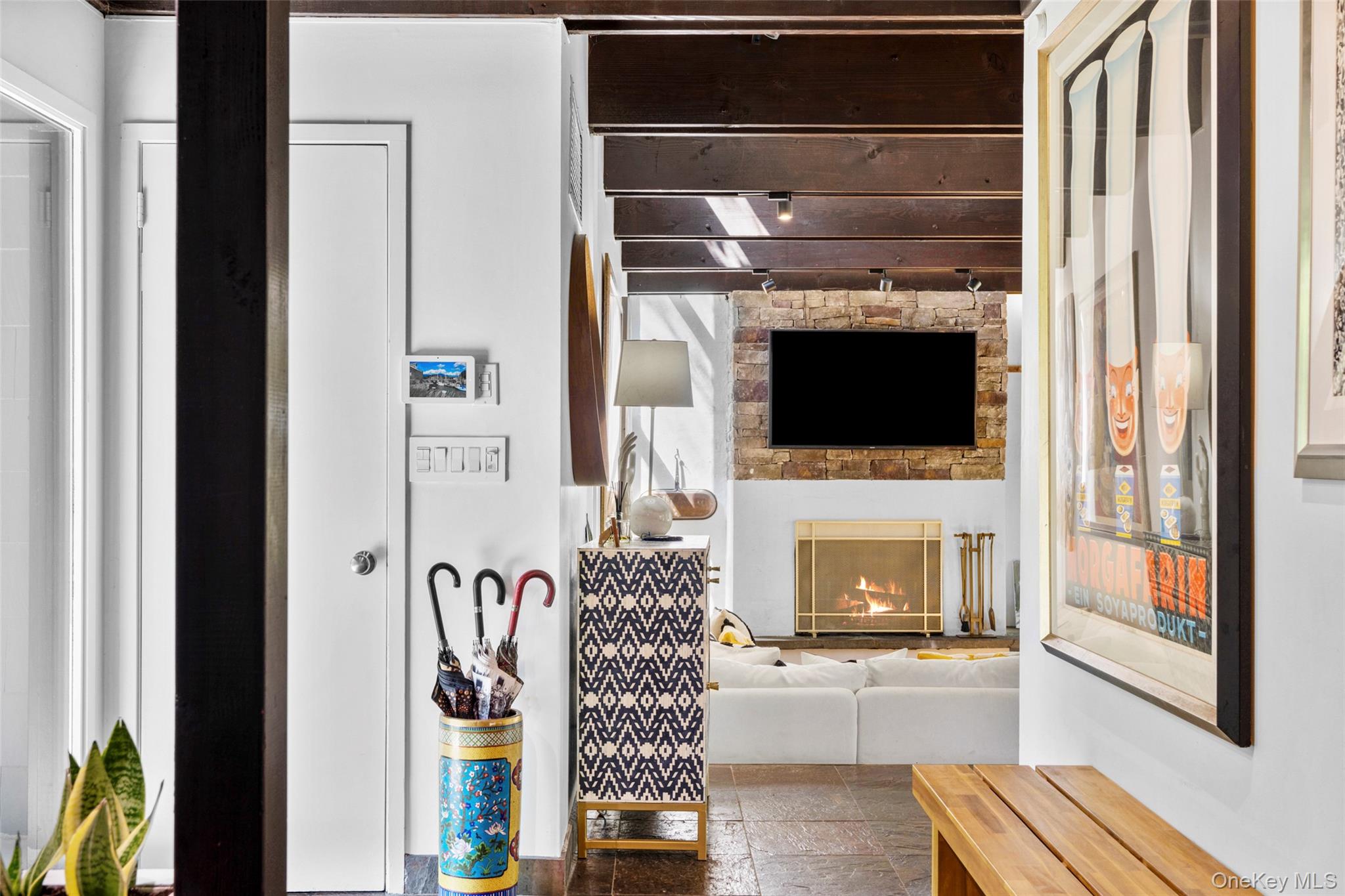 14 Leatherstocking Lane, Mamaroneck, NY 10543