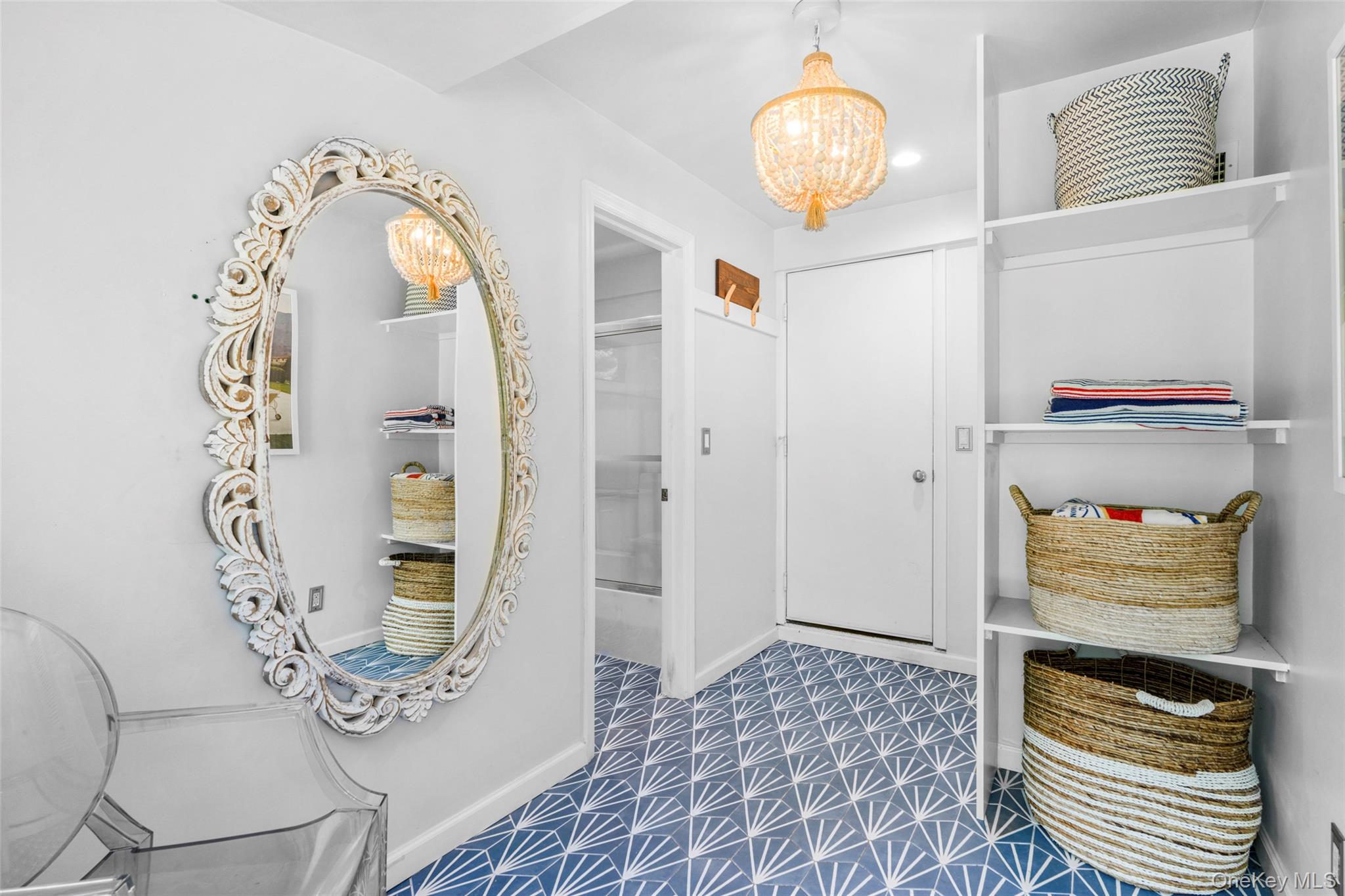 14 Leatherstocking Lane, Mamaroneck, NY 10543