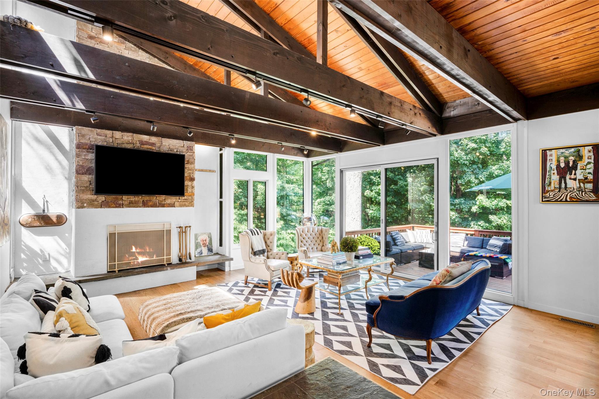 14 Leatherstocking Lane, Mamaroneck, NY 10543