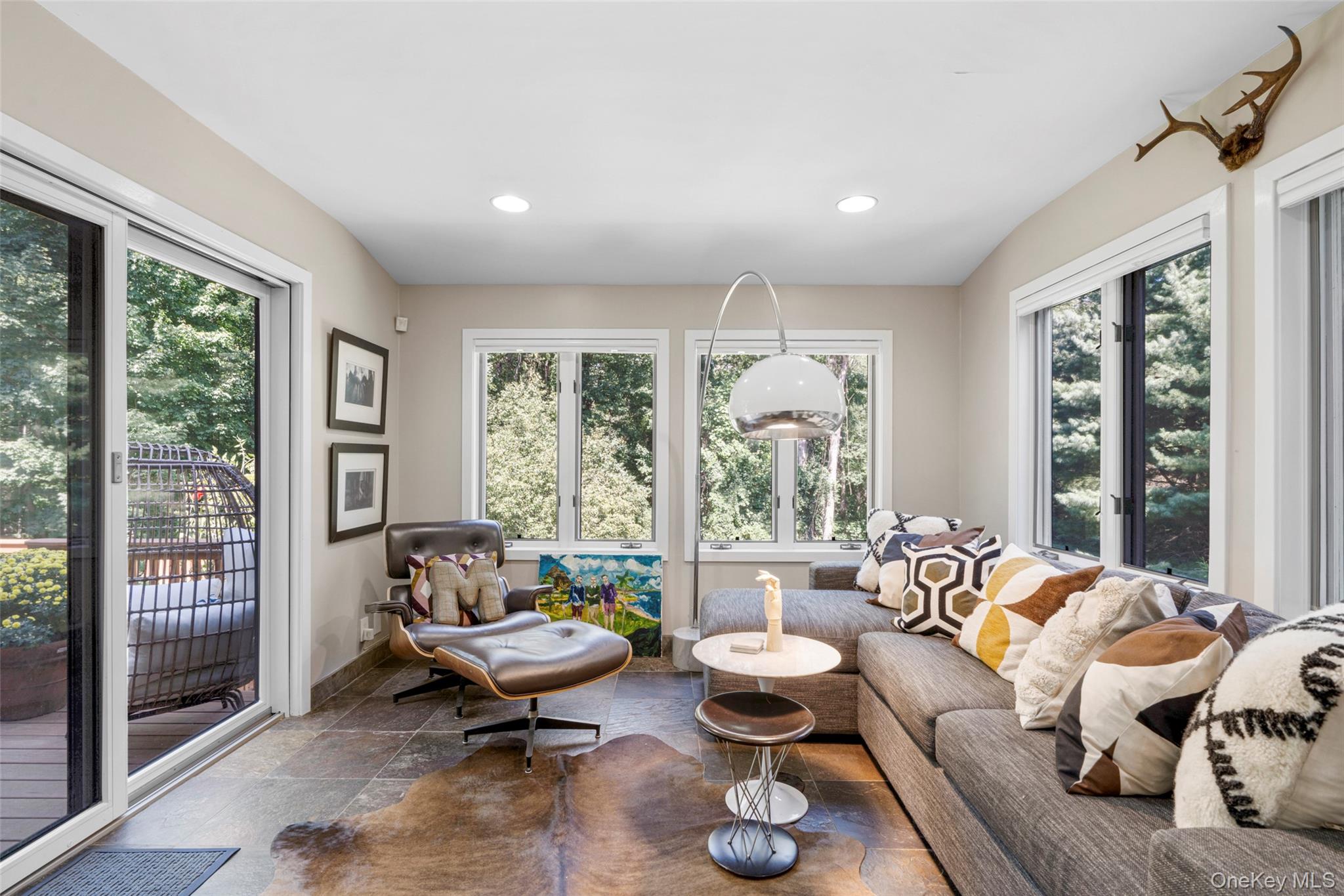 14 Leatherstocking Lane, Mamaroneck, NY 10543