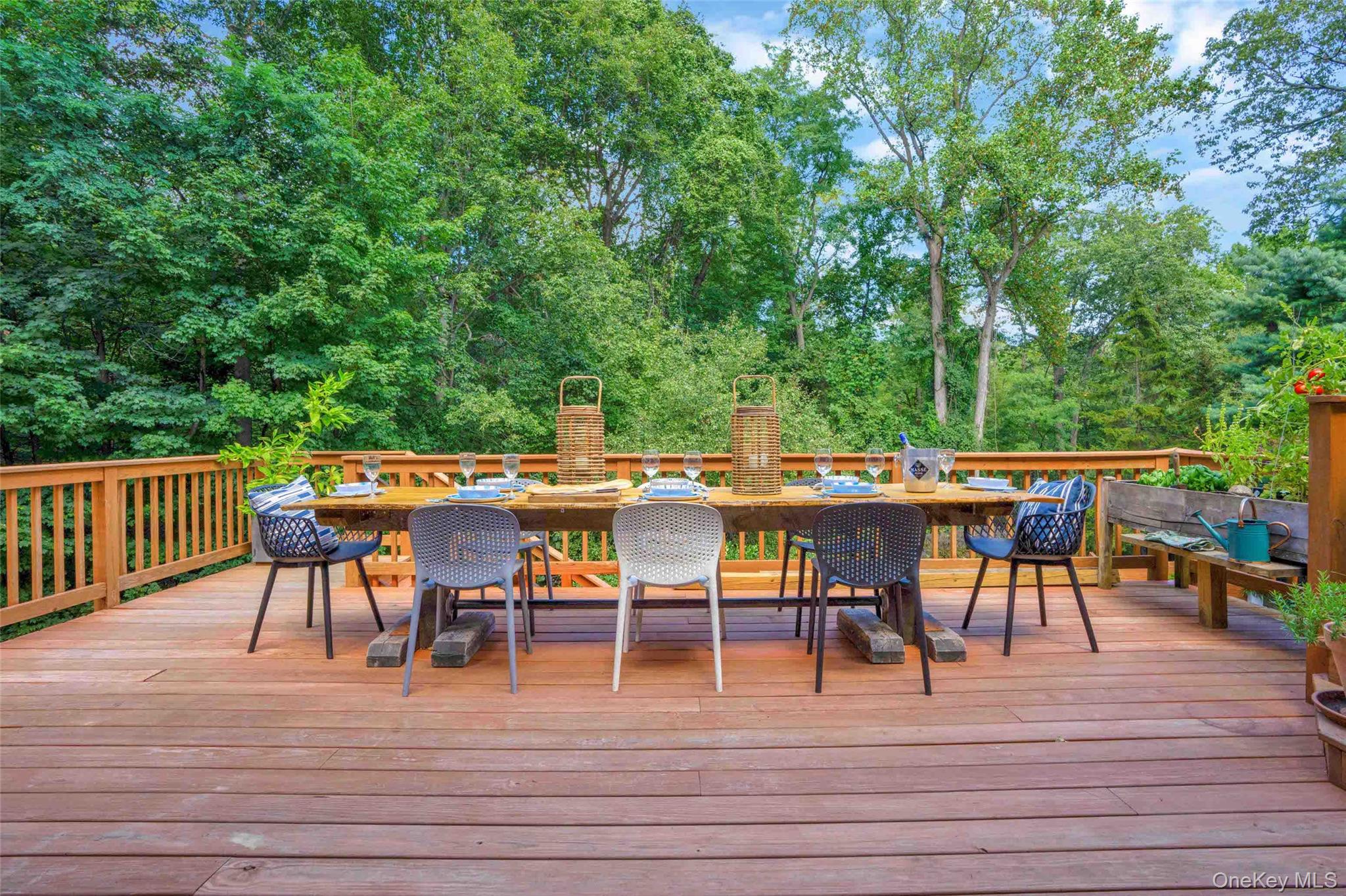 14 Leatherstocking Lane, Mamaroneck, NY 10543