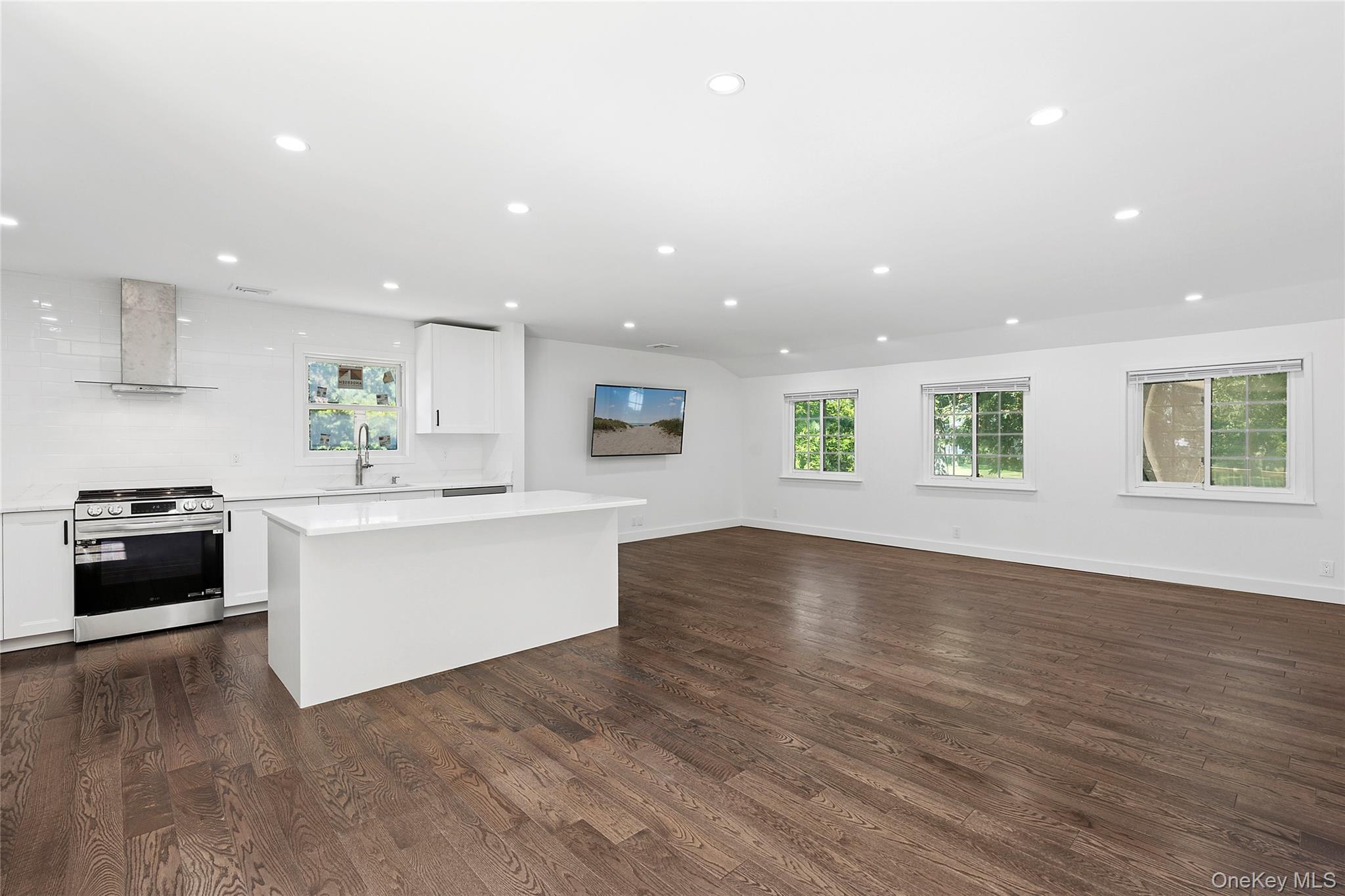 133 Trout Brook Lane, Aquebogue, NY 11931