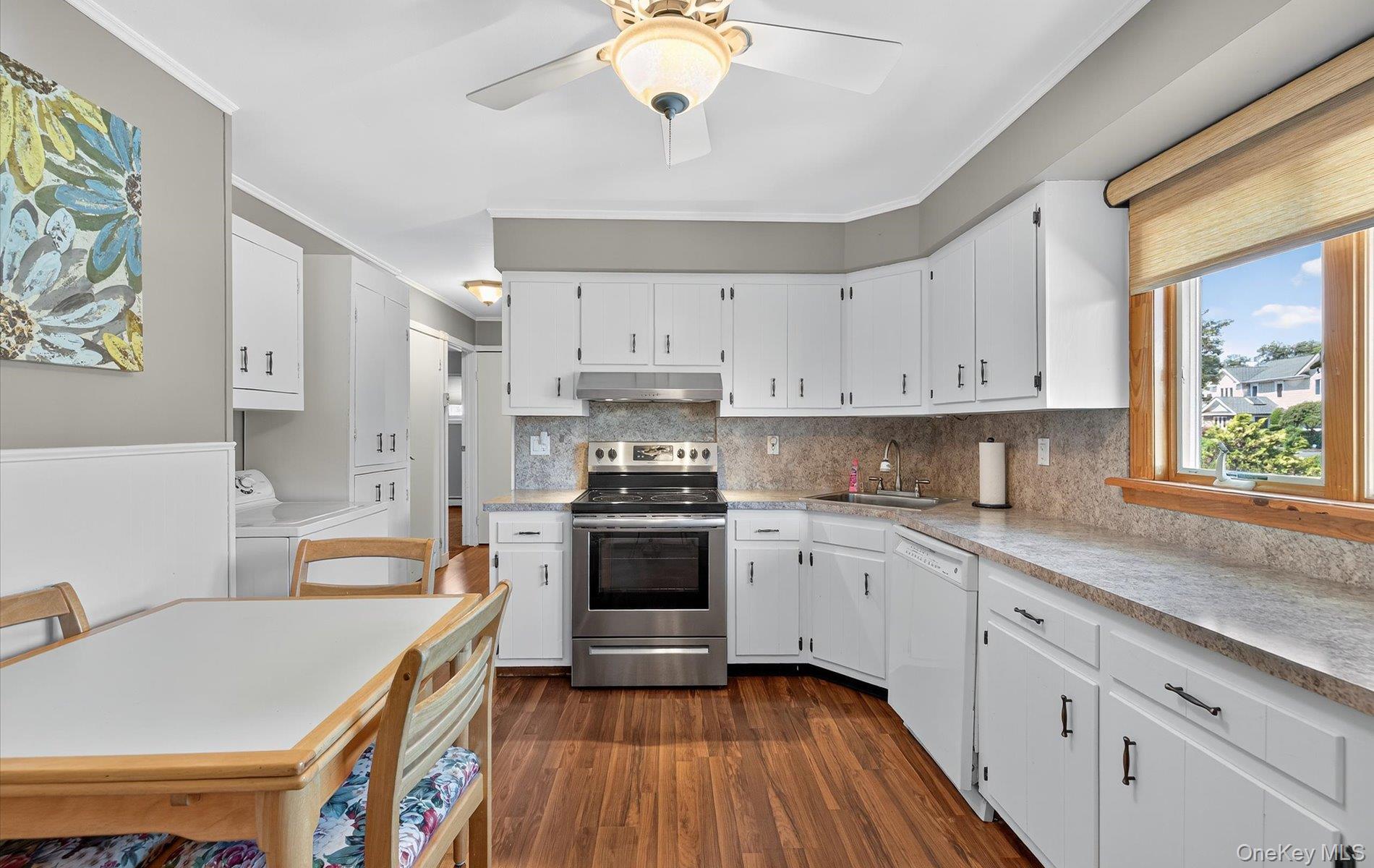 22 Twin Lane N, Wantagh, NY 11793