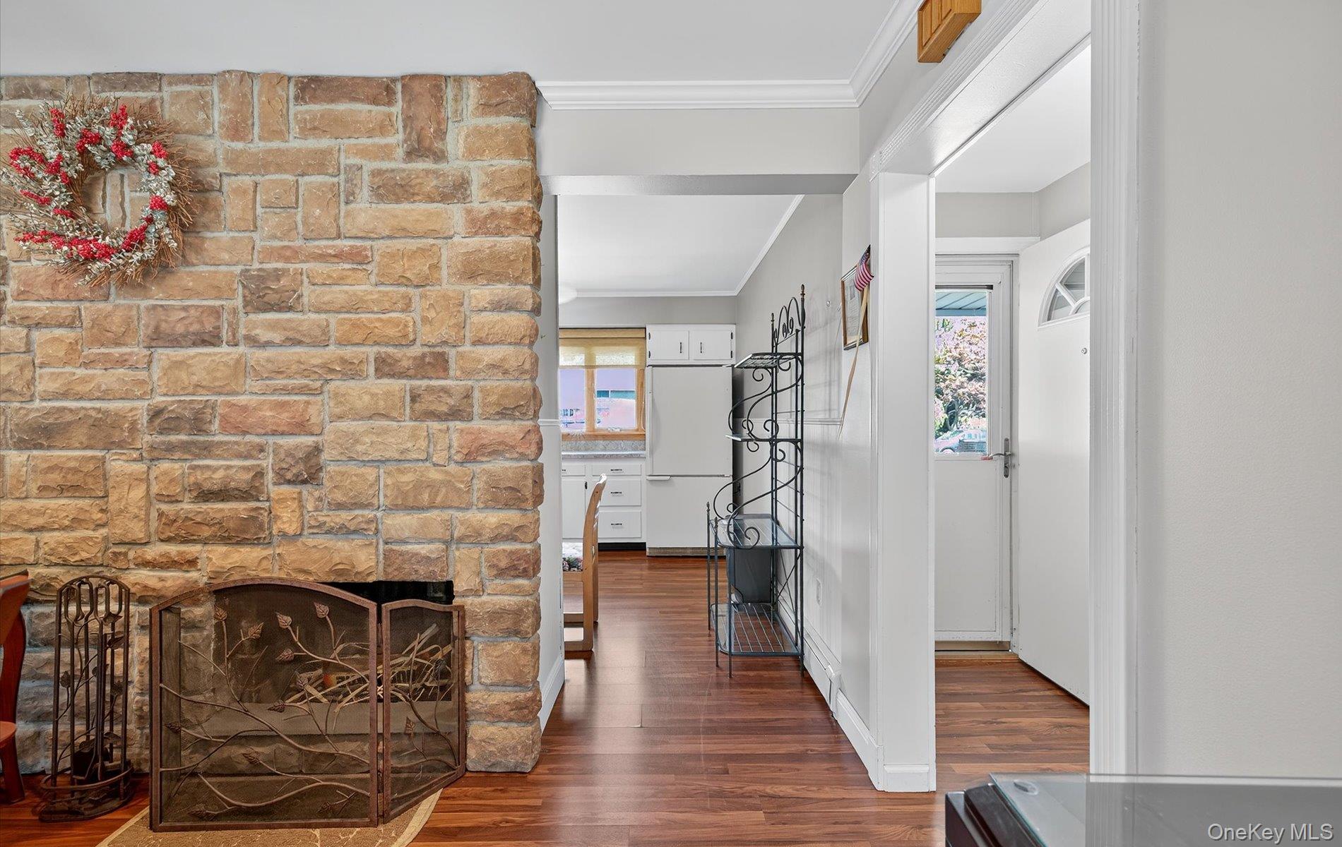 22 Twin Lane N, Wantagh, NY 11793