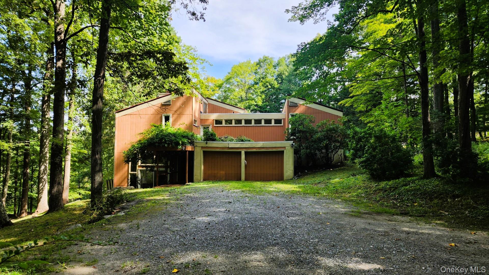 402 Hortontown Road, Hopewell Junction, NY 12533