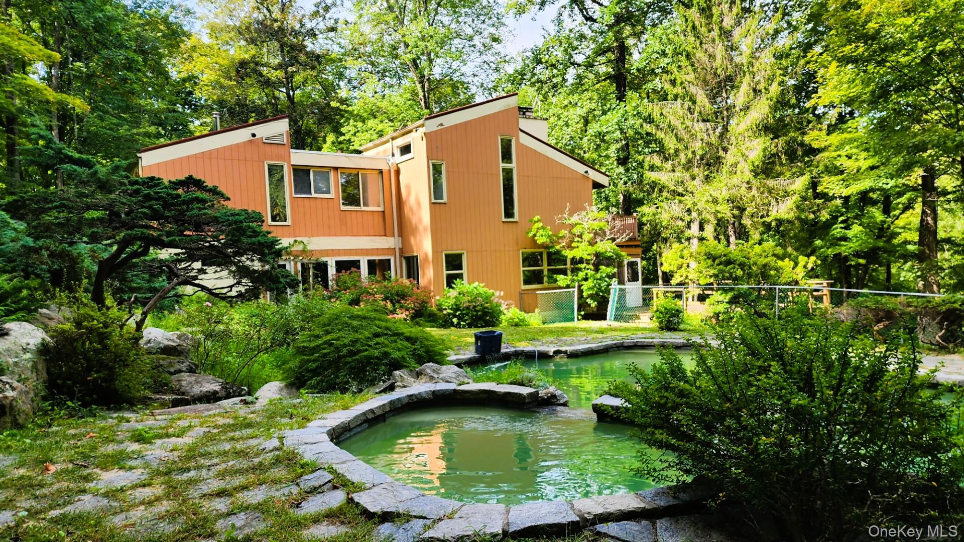 402 Hortontown Road, Hopewell Junction, NY 12533