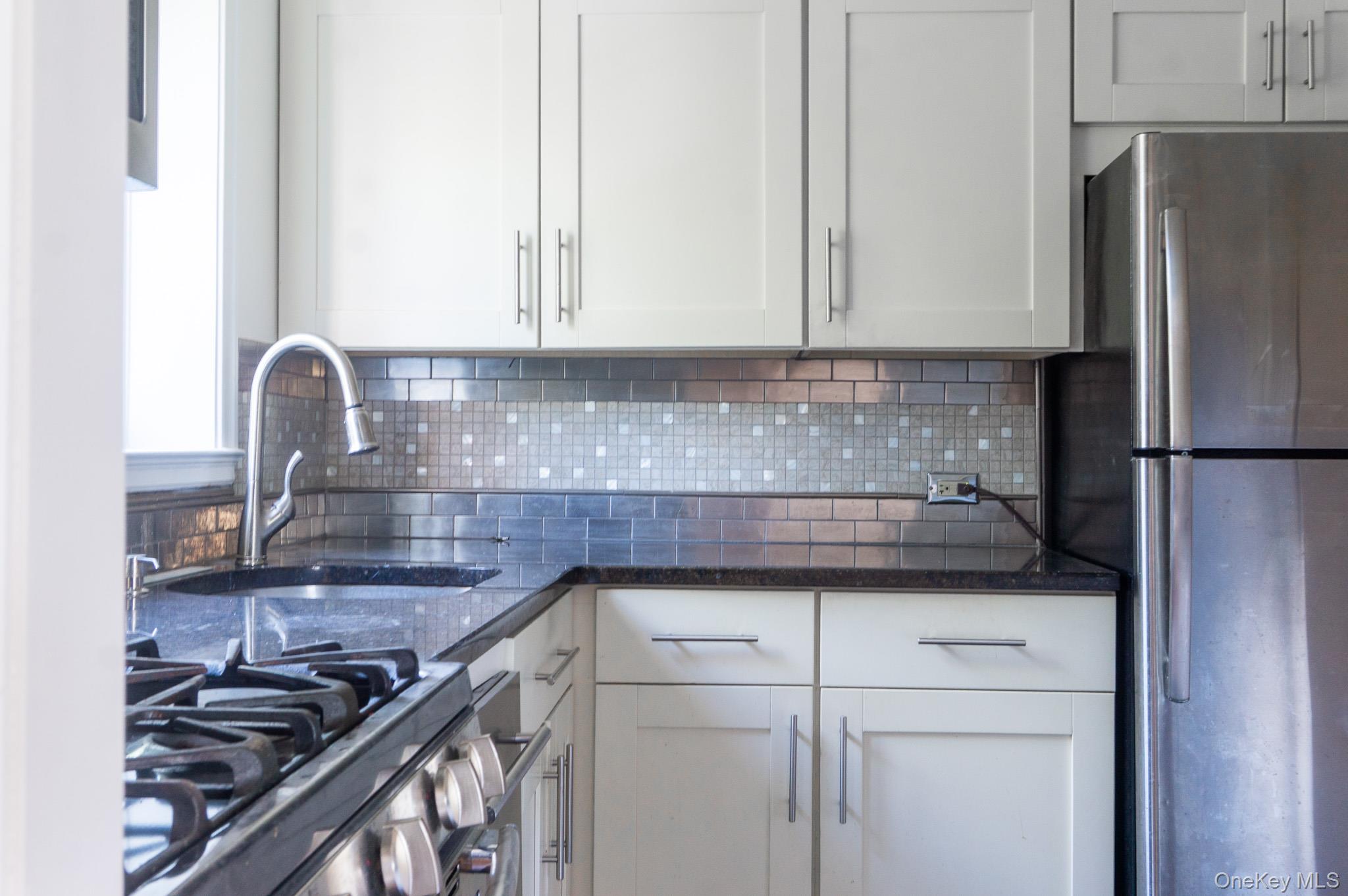 7 chateaux Circle # 7E, Scarsdale, NY 10583