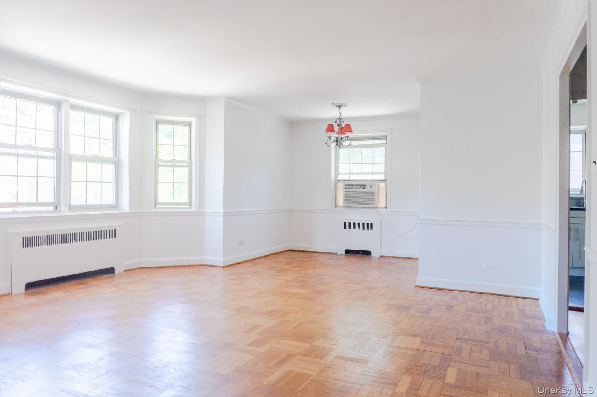 7 chateaux Circle # 7E, Scarsdale, NY 10583