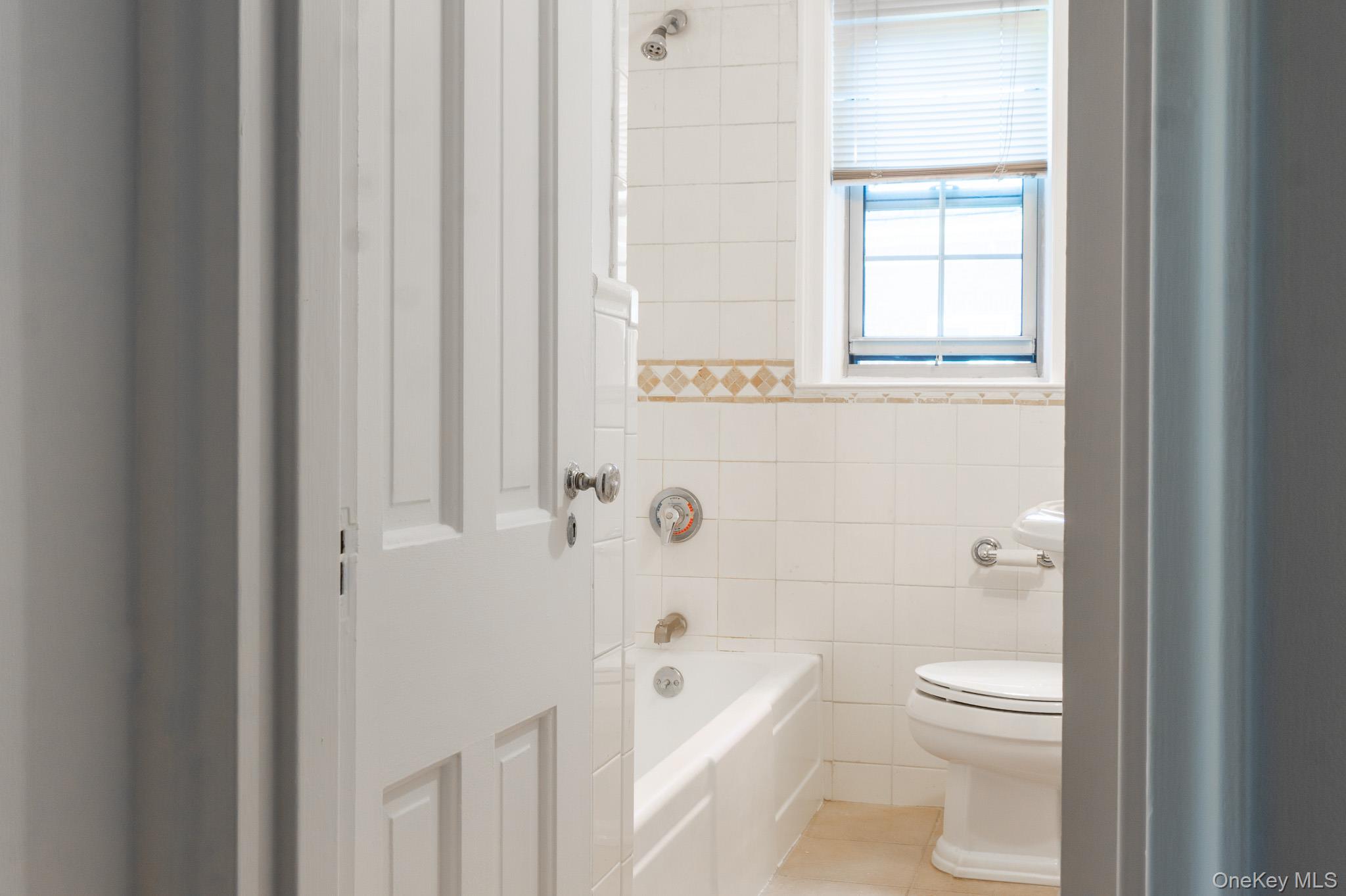 7 chateaux Circle # 7E, Scarsdale, NY 10583