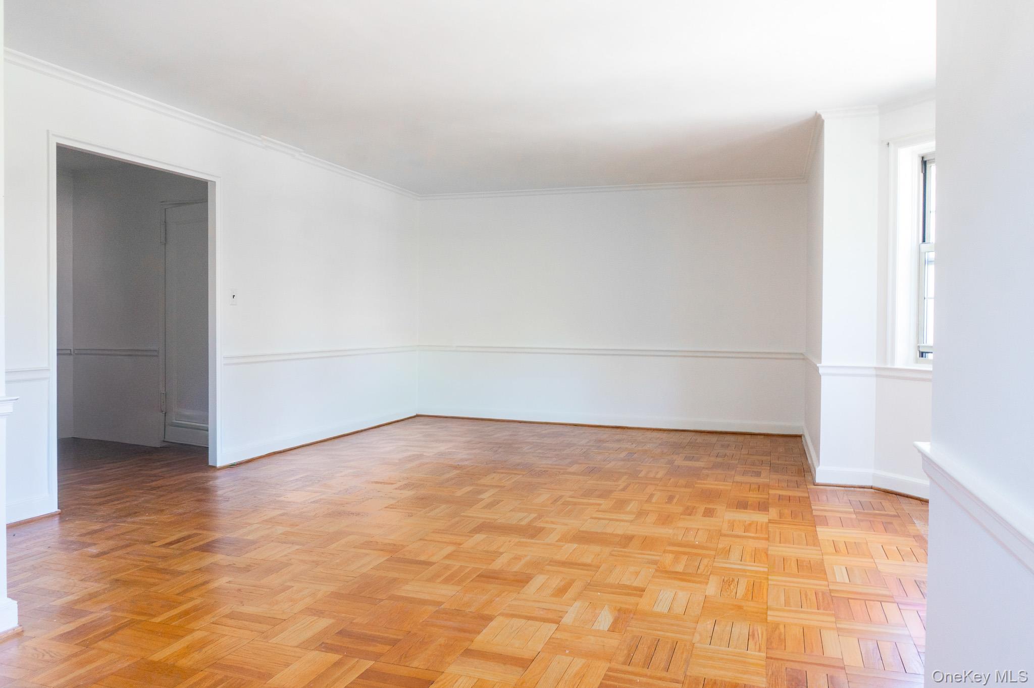 7 chateaux Circle # 7E, Scarsdale, NY 10583