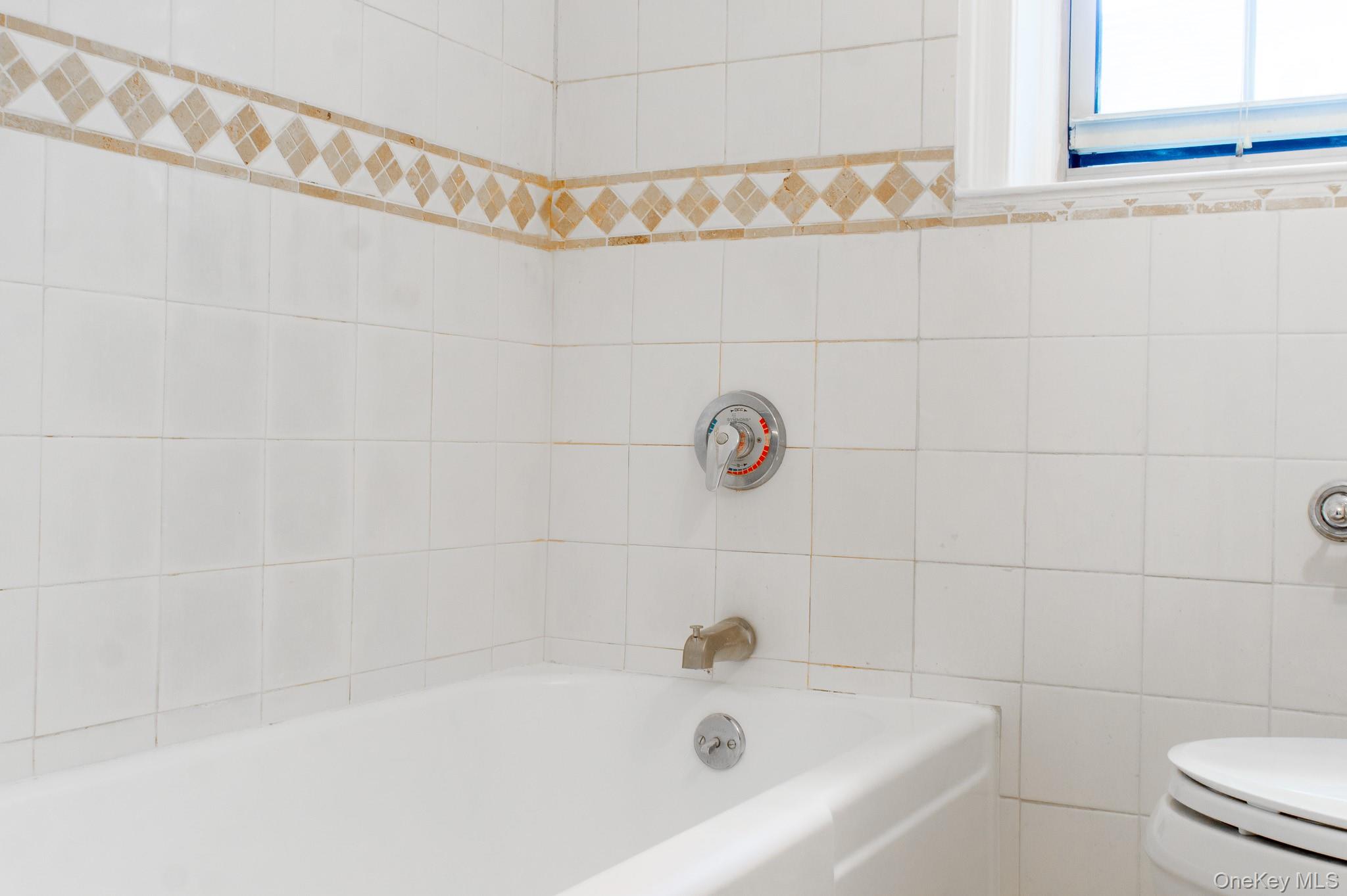 7 chateaux Circle # 7E, Scarsdale, NY 10583