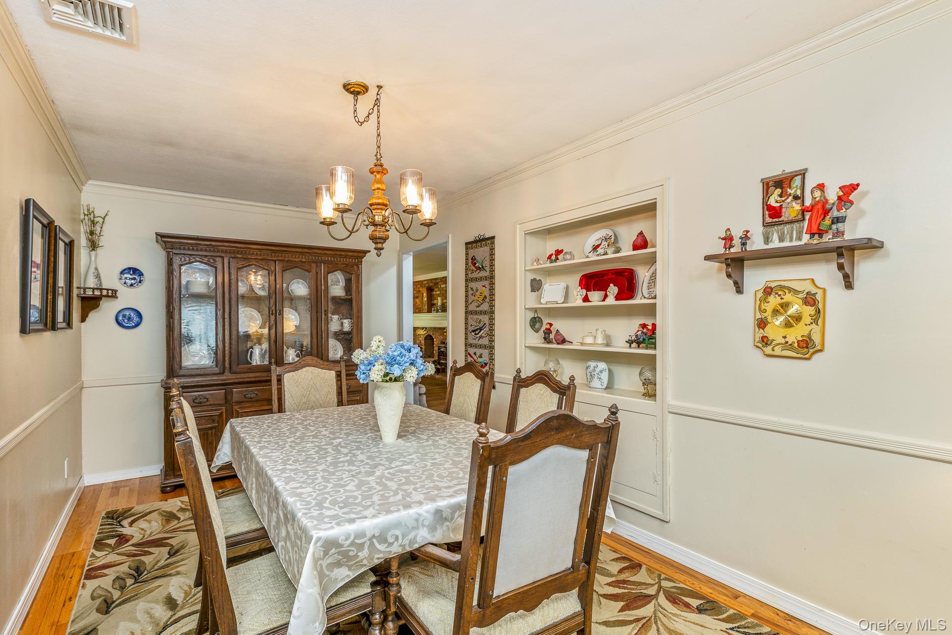 295 5th Street, Saint James, NY 11780