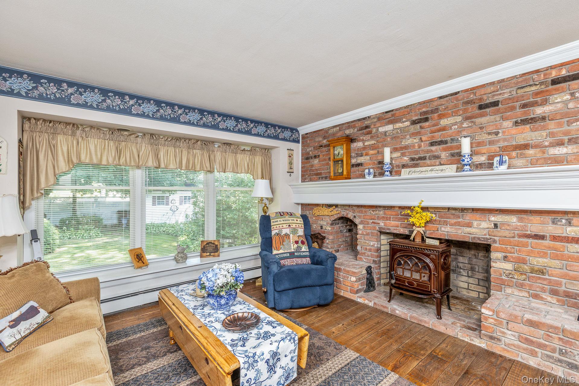 295 5th Street, Saint James, NY 11780