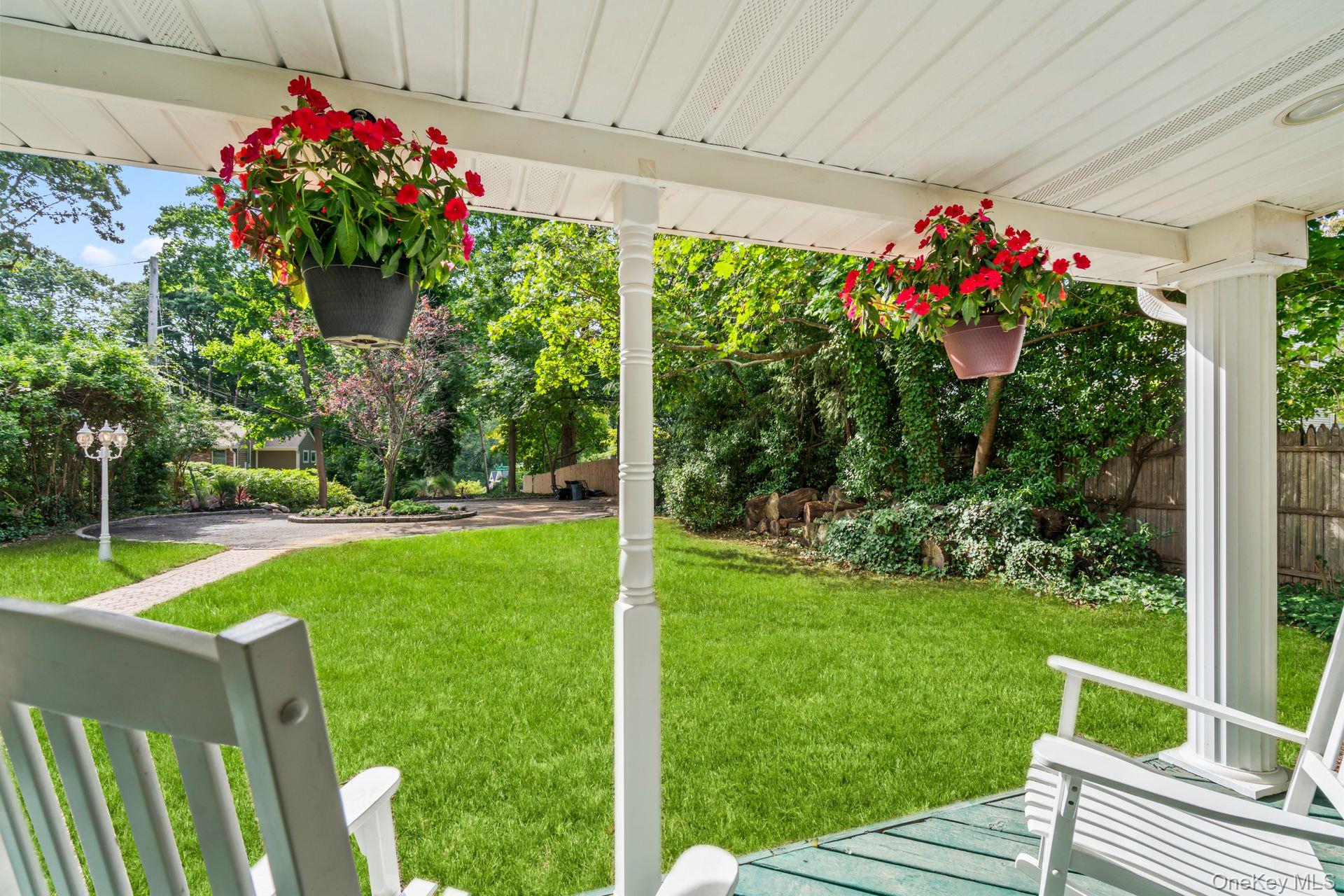 74 Tuscarora Drive, Centerport, NY 11721