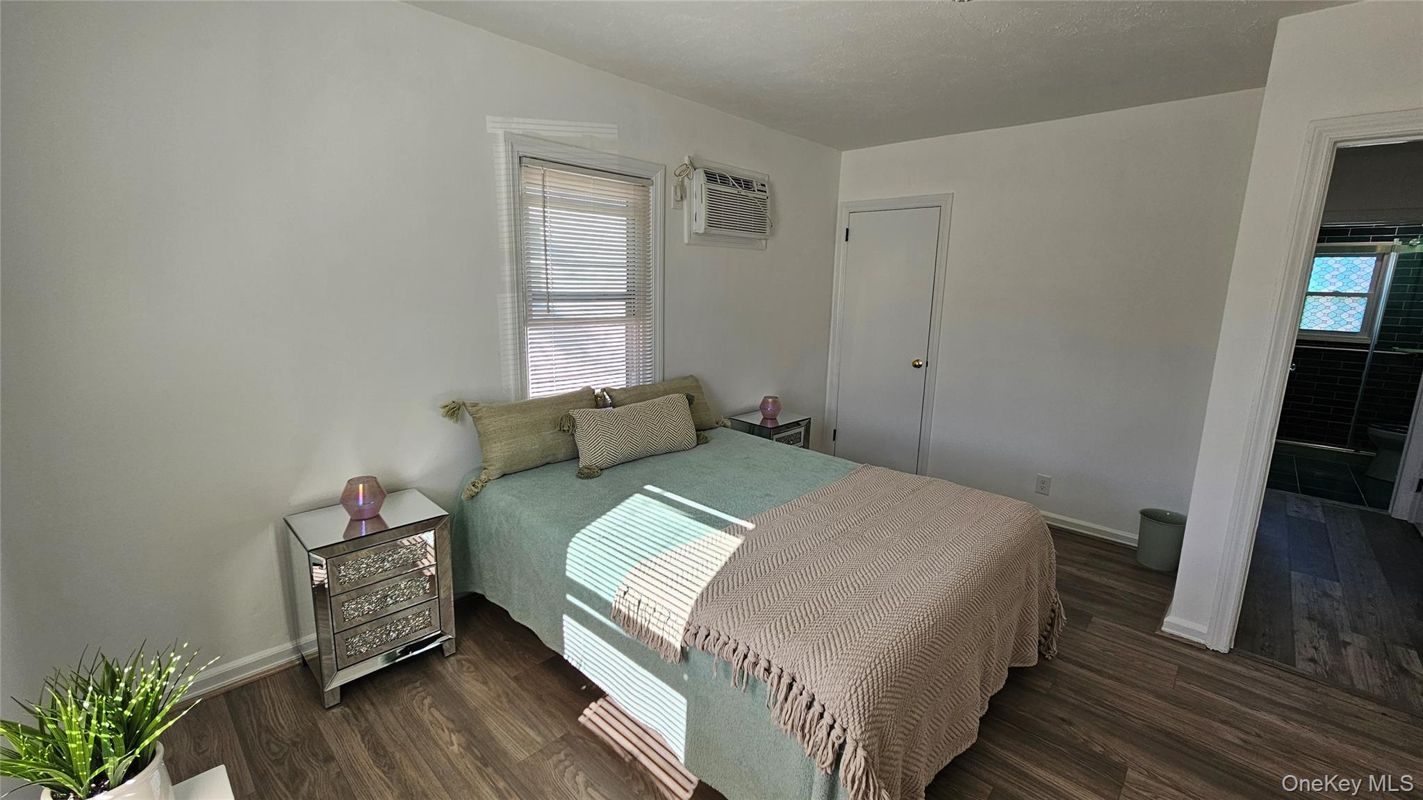 956 Hillside Boulevard, New Hyde Park, NY 11040