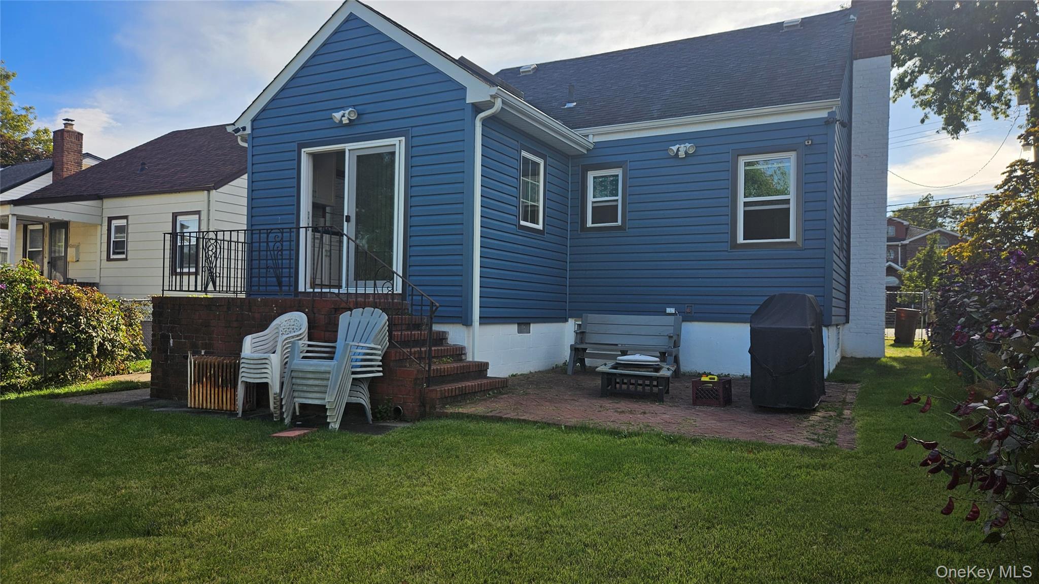 956 Hillside Boulevard, New Hyde Park, NY 11040