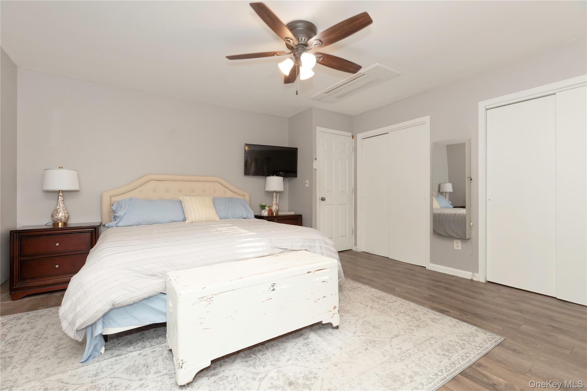 396 King Avenue, Bronx, NY 10464