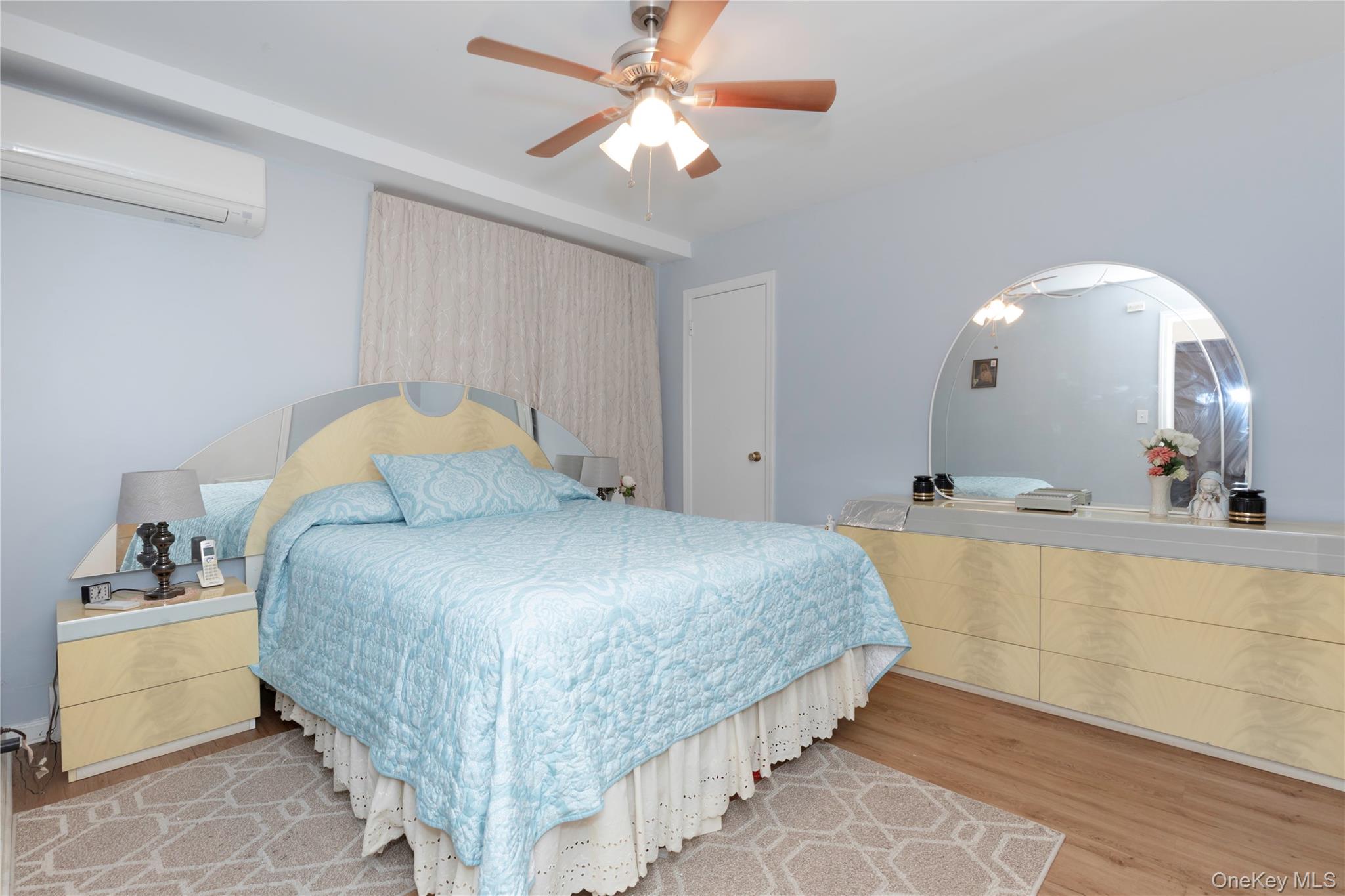 396 King Avenue, Bronx, NY 10464