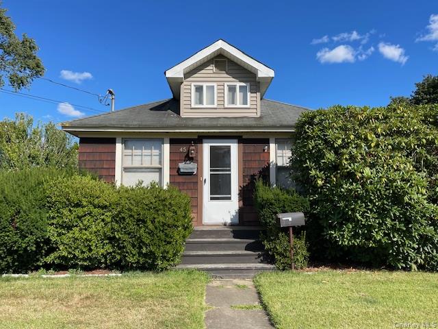 45 Cedar Avenue, Farmingdale, NY 11735