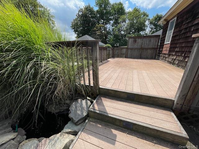 45 Cedar Avenue, Farmingdale, NY 11735