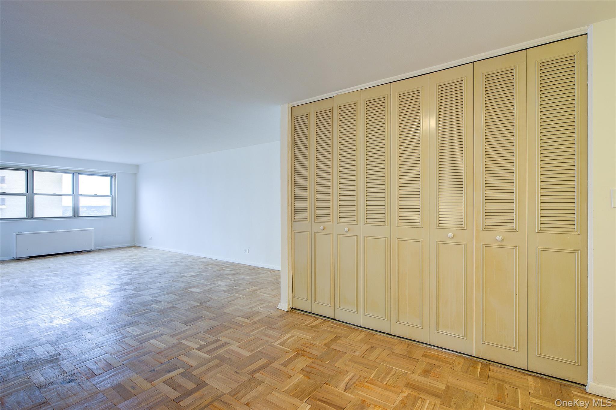 102-10 66th Road # 23K, Forest Hills, NY 11375