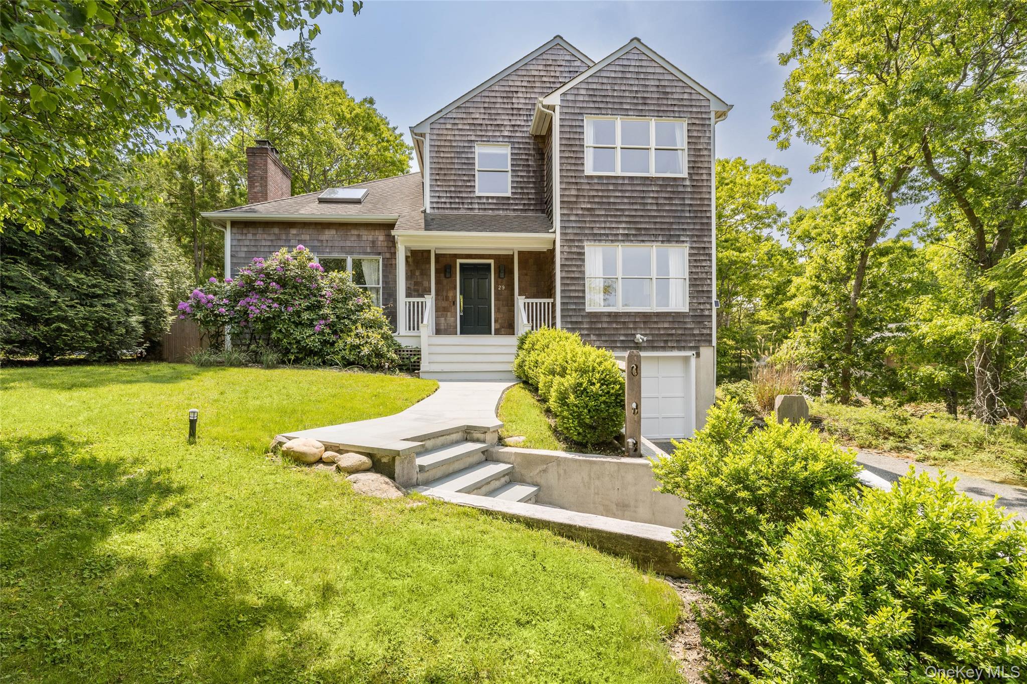 29 Oyster Pond Lane, East Hampton, NY 11937