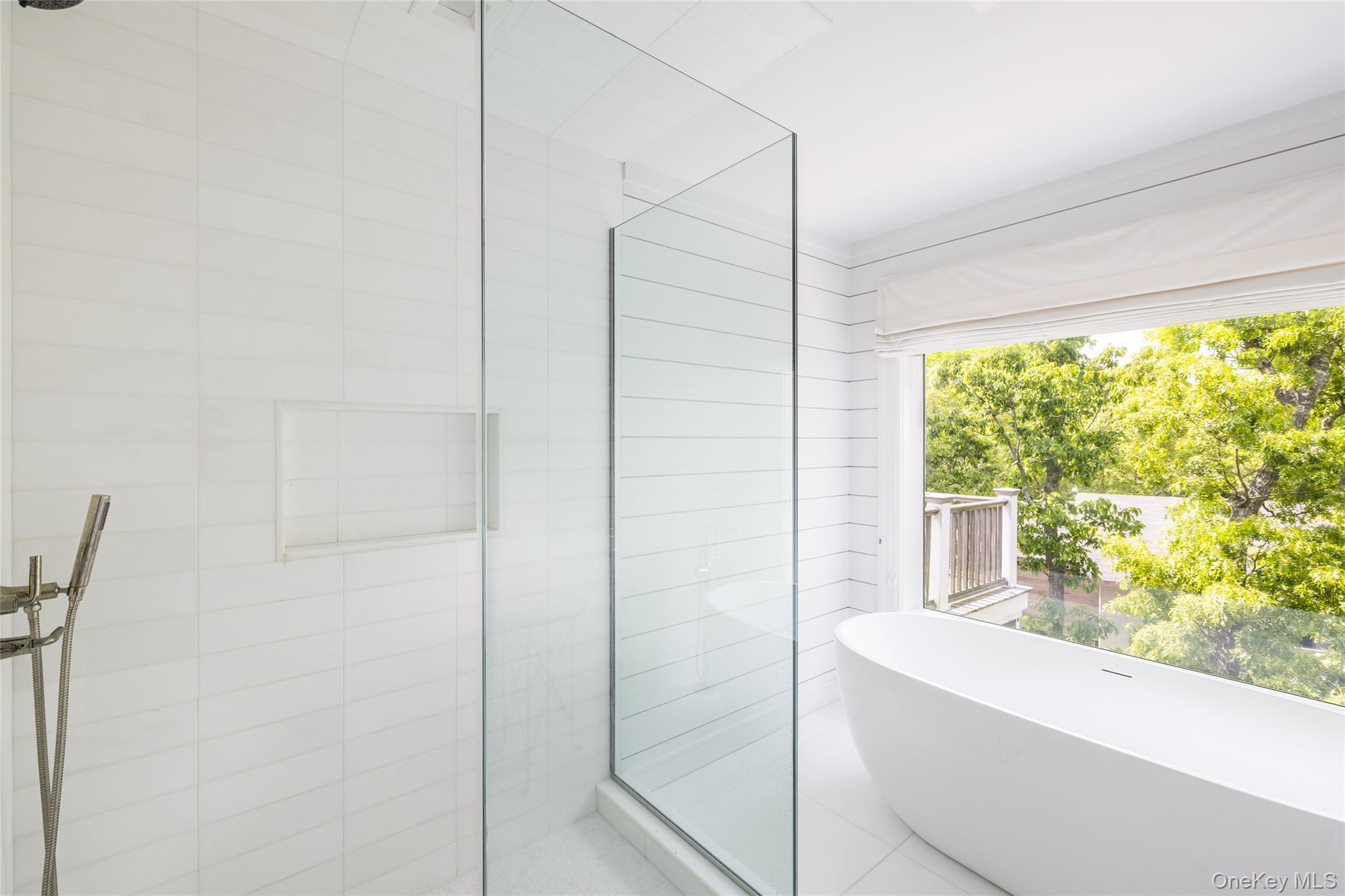 29 Oyster Pond Lane, East Hampton, NY 11937