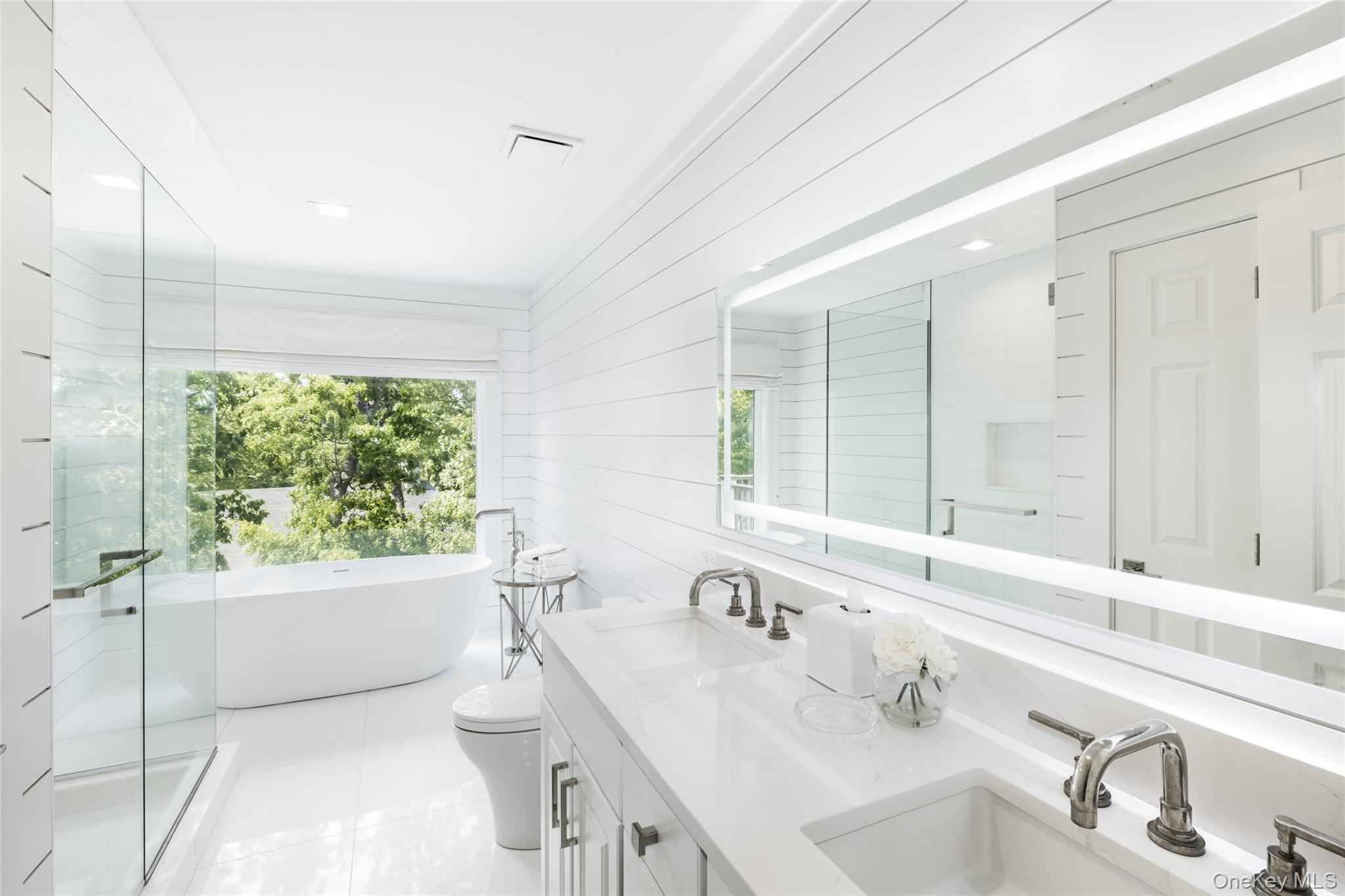 29 Oyster Pond Lane, East Hampton, NY 11937