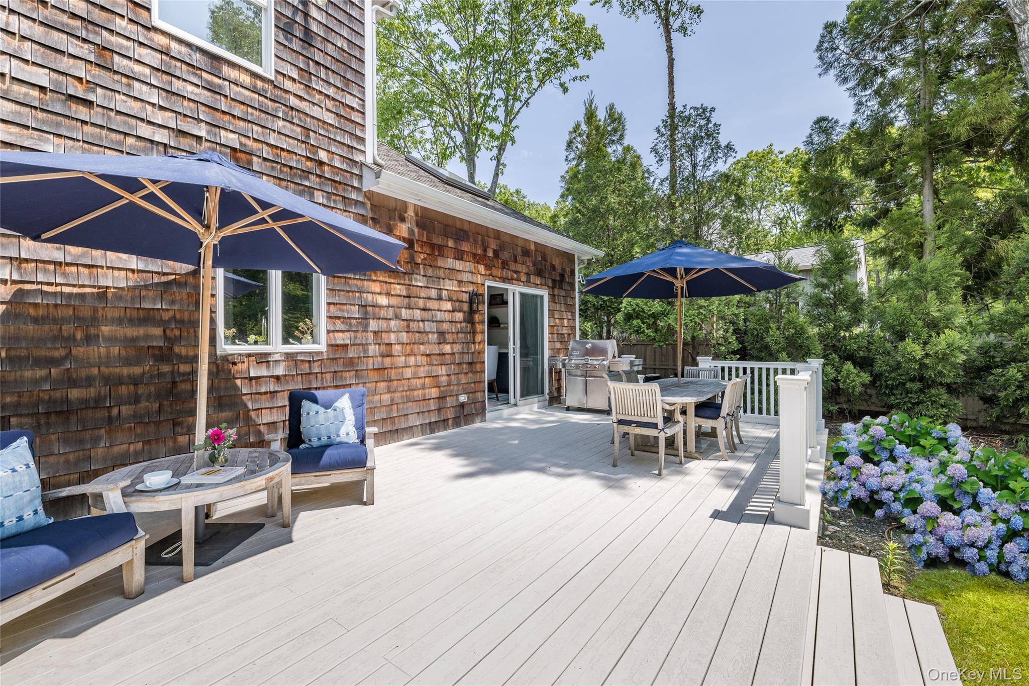 29 Oyster Pond Lane, East Hampton, NY 11937