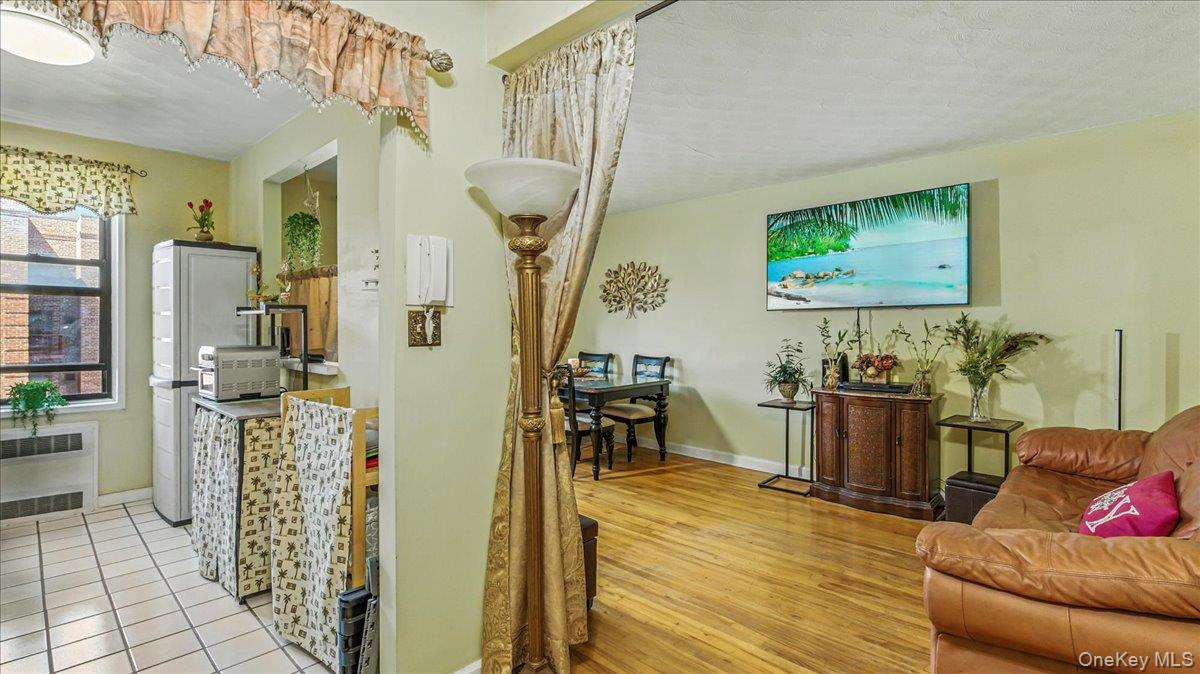 88-10 34Th Avenue # 5C, Jackson Heights, NY 11372