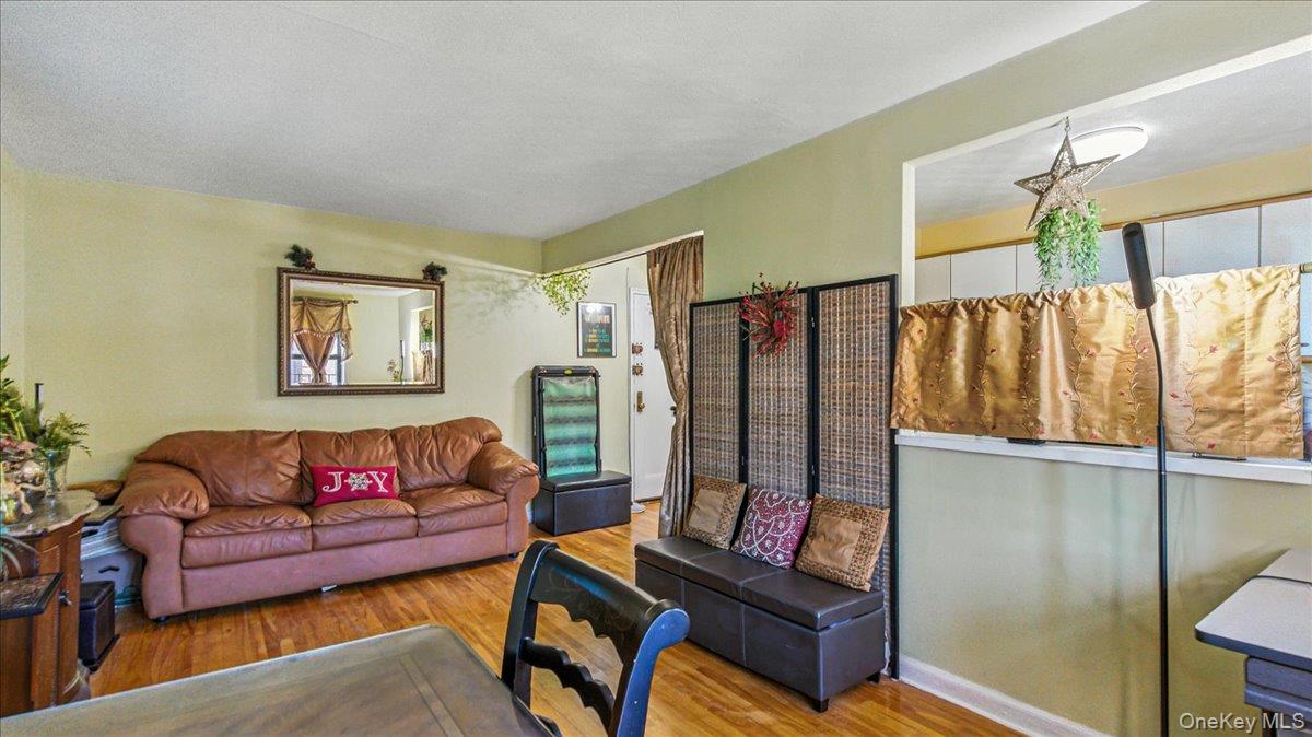 88-10 34Th Avenue # 5C, Jackson Heights, NY 11372