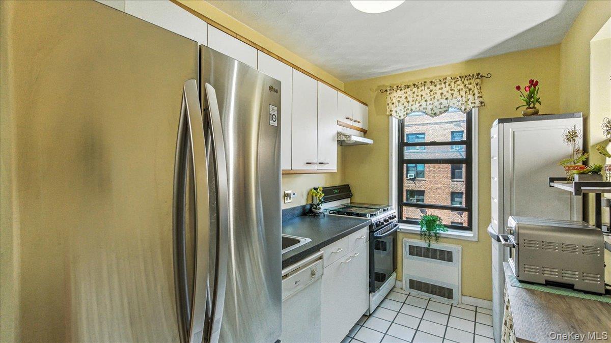 88-10 34Th Avenue # 5C, Jackson Heights, NY 11372