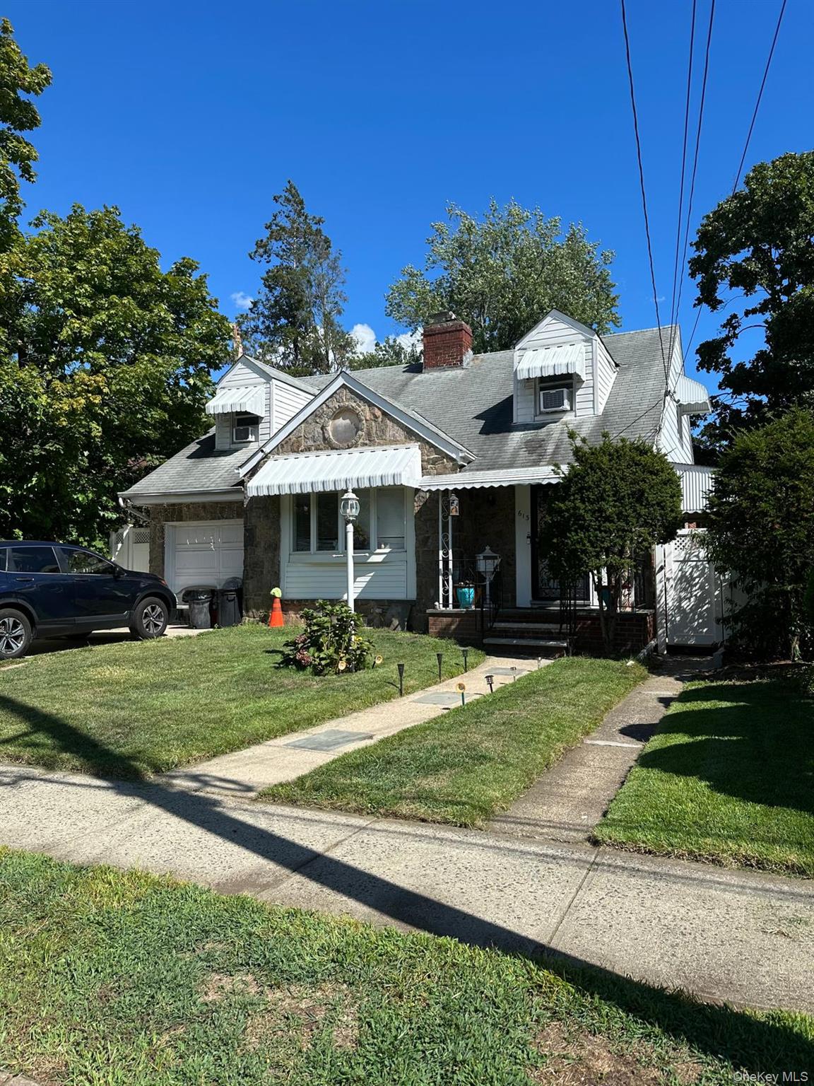 613 Adams Avenue, Hempstead, NY 11552