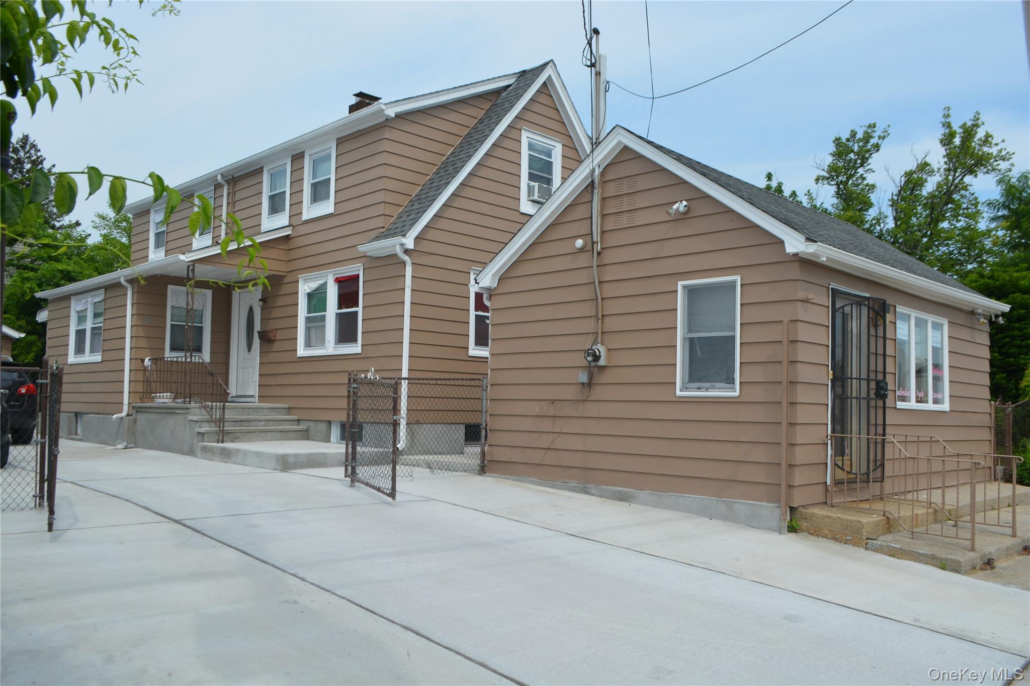 837 Willis Avenue, Albertson, NY 11507