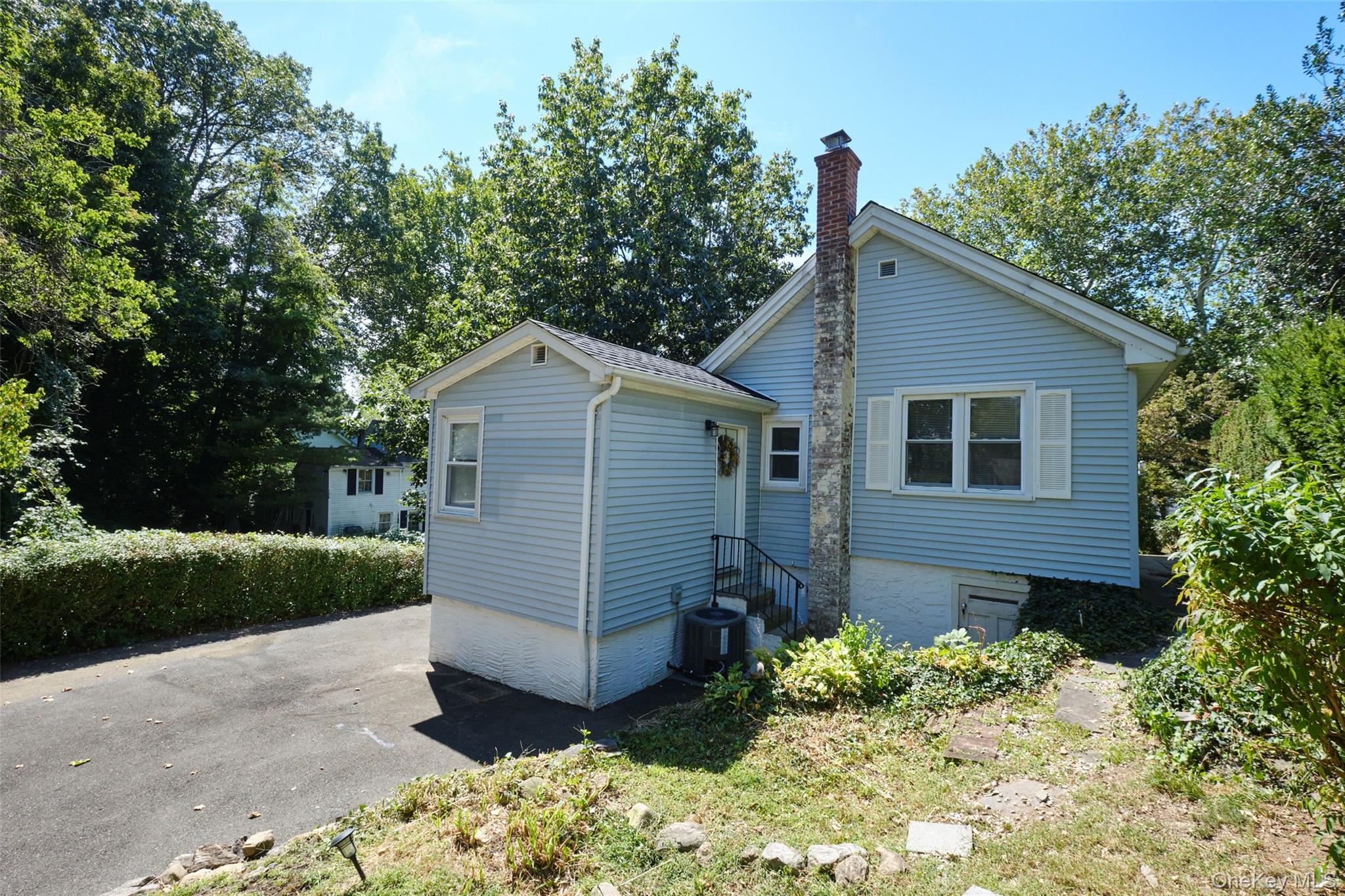 41 Whitewood Avenue, New Rochelle, NY 10805