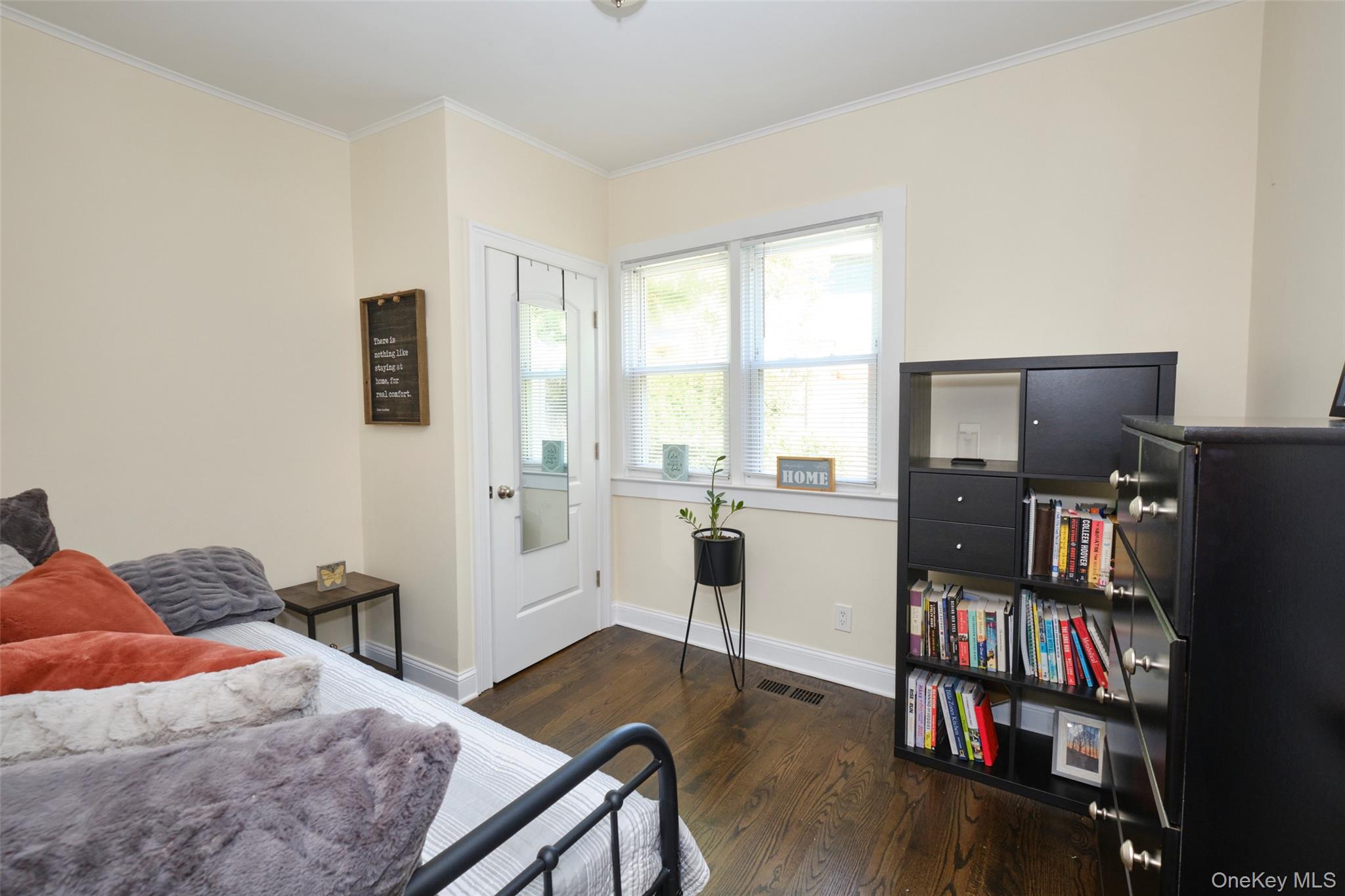 41 Whitewood Avenue, New Rochelle, NY 10805