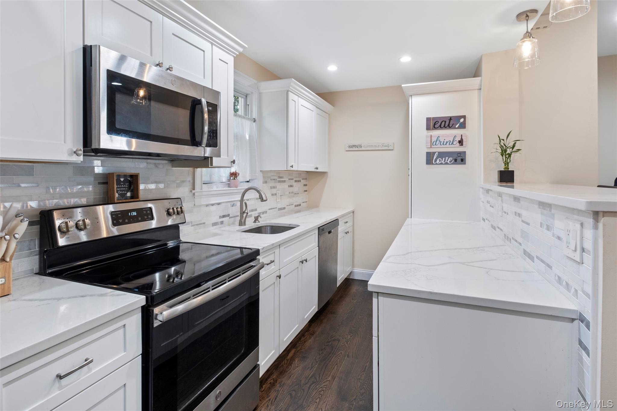 41 Whitewood Avenue, New Rochelle, NY 10805