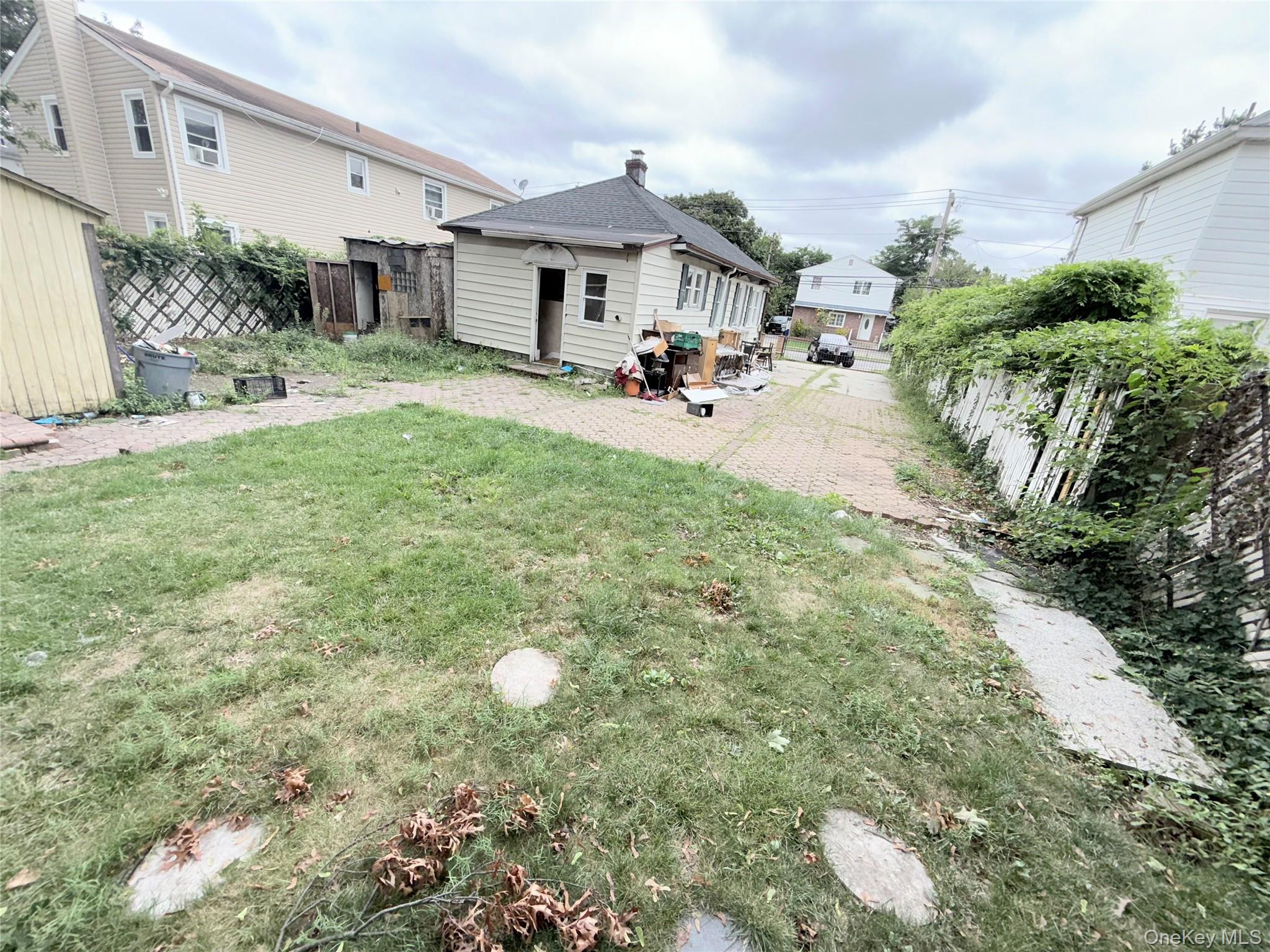 210 Dartmouth Street, Hempstead, NY 11550