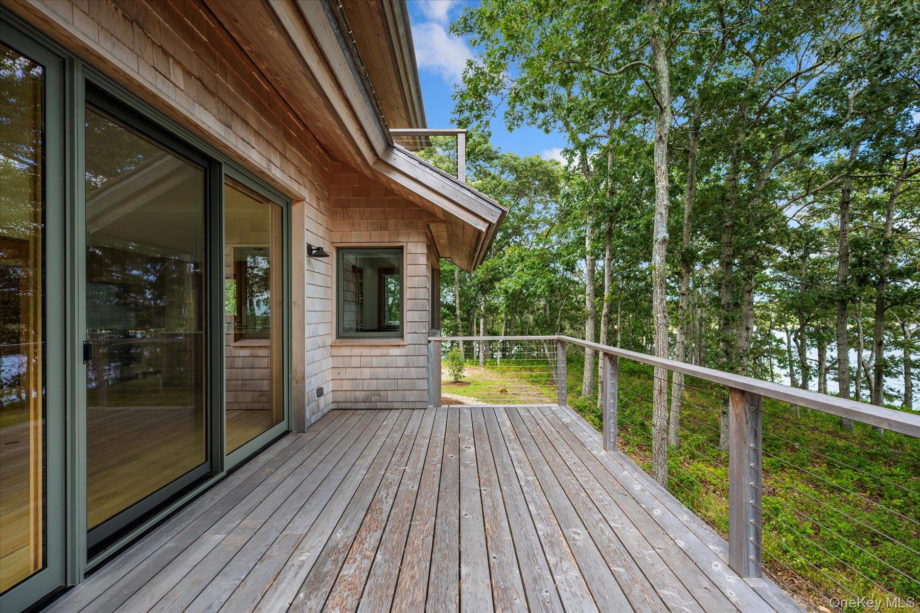 21 Thompson Road, Shelter Island, NY 11964