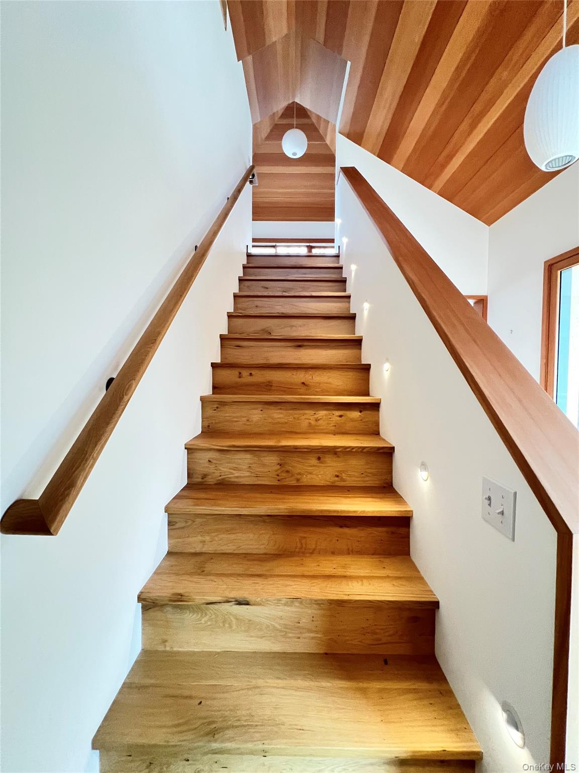 21 Thompson Road, Shelter Island, NY 11964