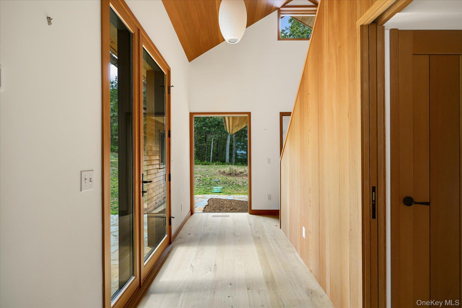 21 Thompson Road, Shelter Island, NY 11964