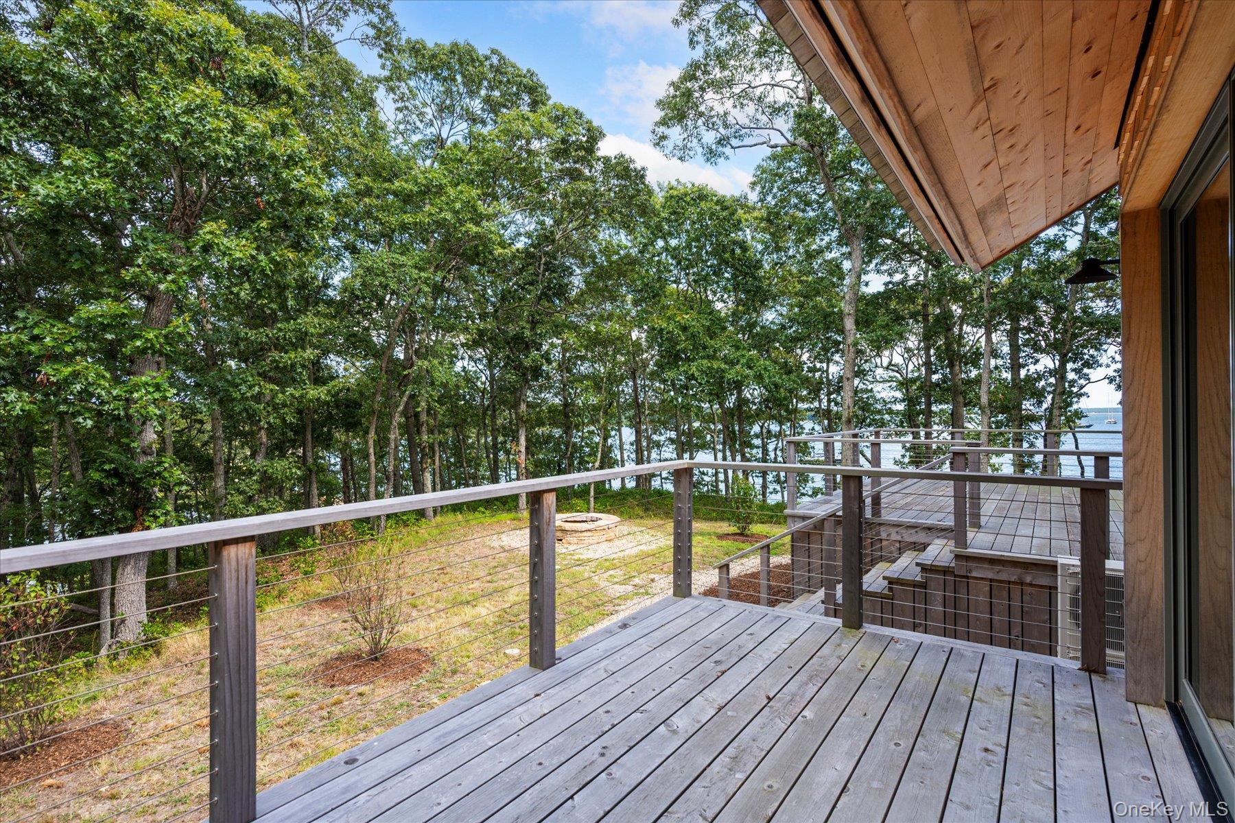 21 Thompson Road, Shelter Island, NY 11964