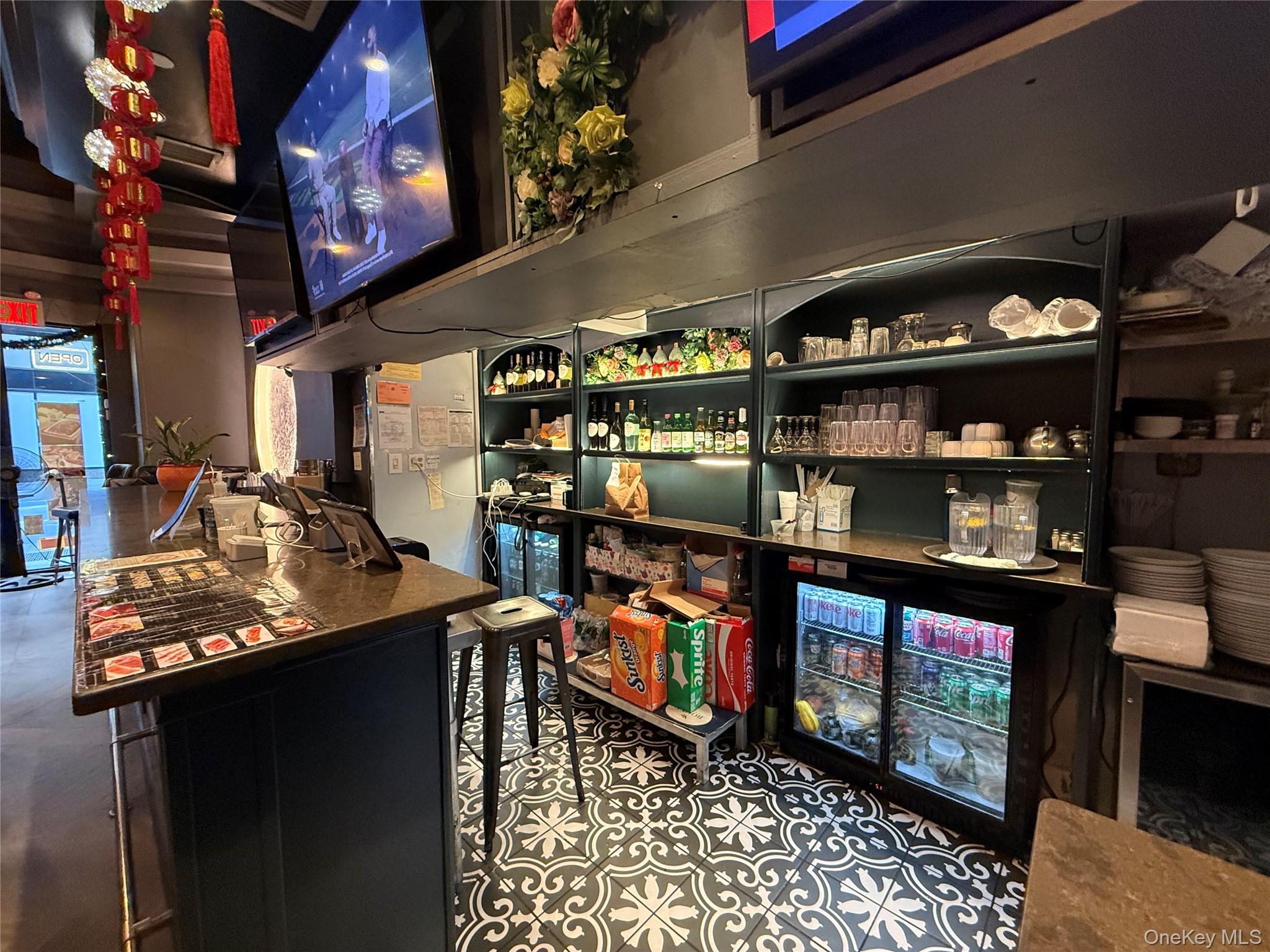 - 48th Street, New York (Manhattan), NY 10036