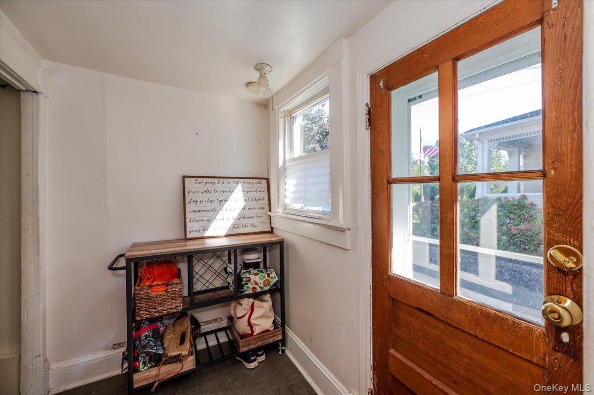 48 Davison # 1st Floor, Rockville Centre, NY 11570