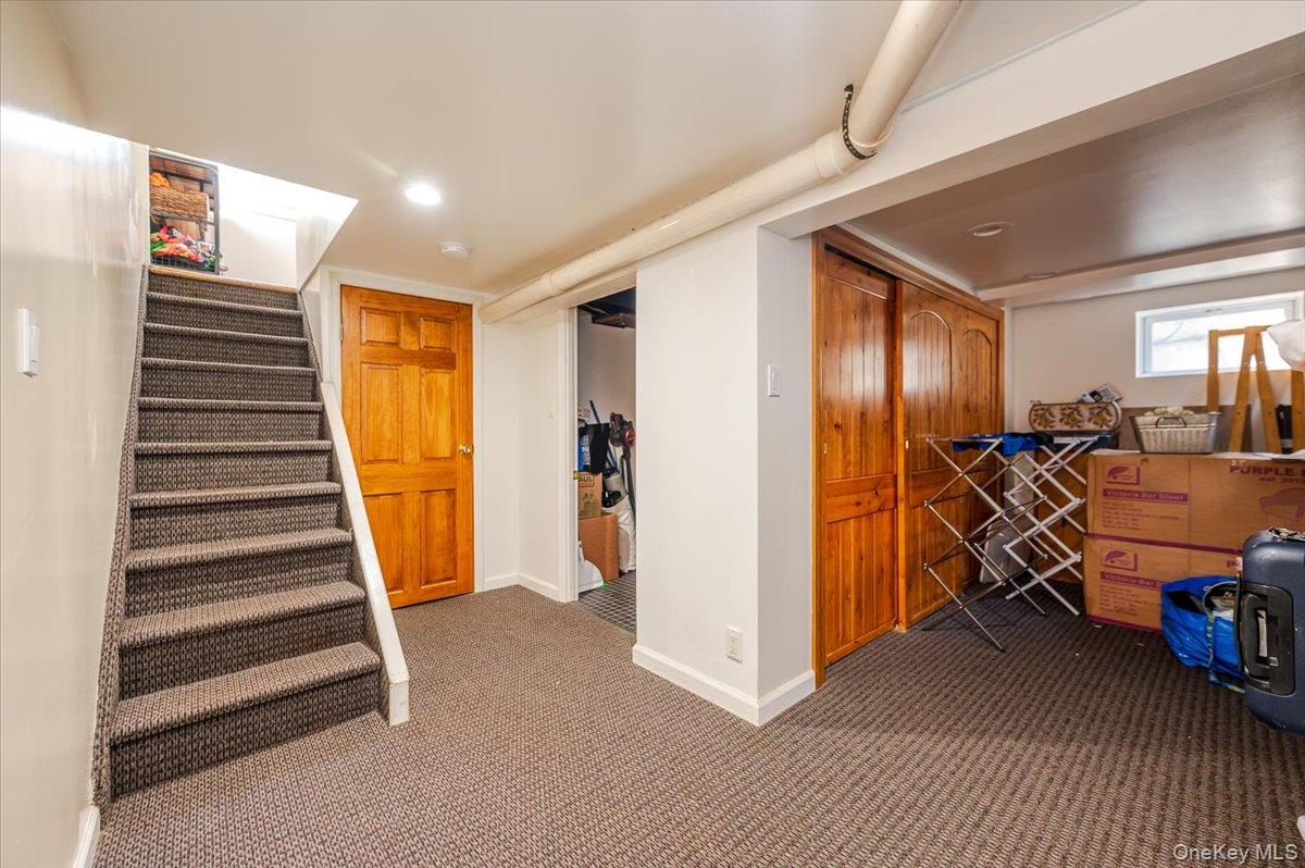 48 Davison # 1st Floor, Rockville Centre, NY 11570