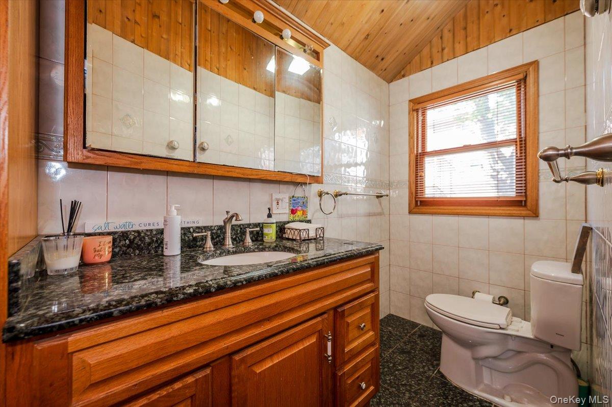 48 Davison # 1st Floor, Rockville Centre, NY 11570