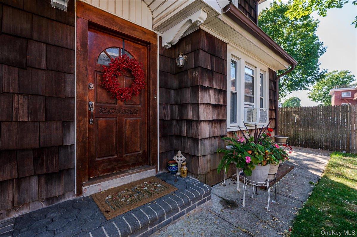 48 Davison # 1st Floor, Rockville Centre, NY 11570