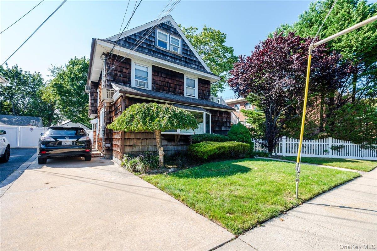 48 Davison # 1st Floor, Rockville Centre, NY 11570